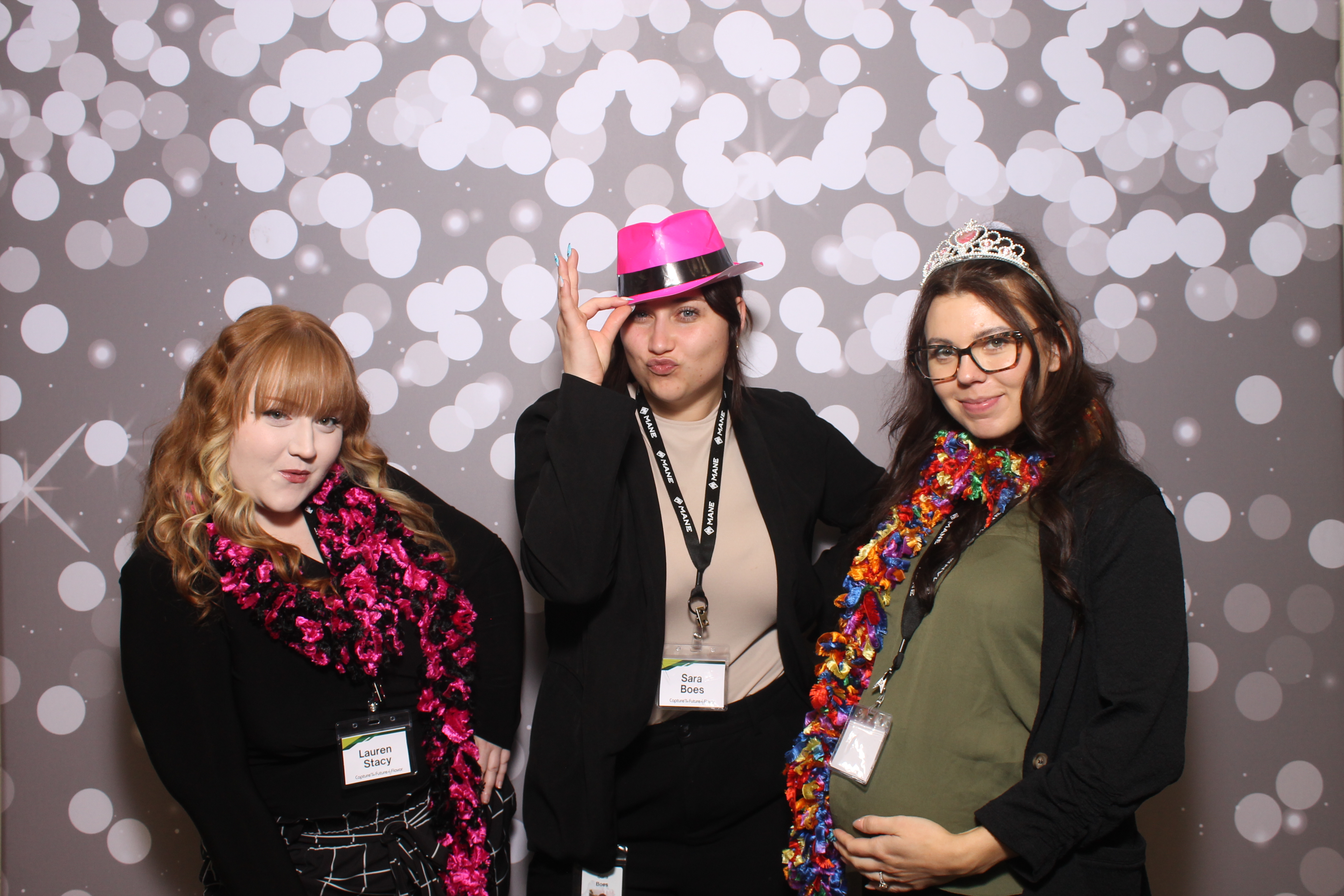 Woodlawn Customer Thurs | View more photos from the event at gallery.photoboothcincy.com/u/PhotoBoothCincy/Woodlawn-Customer-Thurs