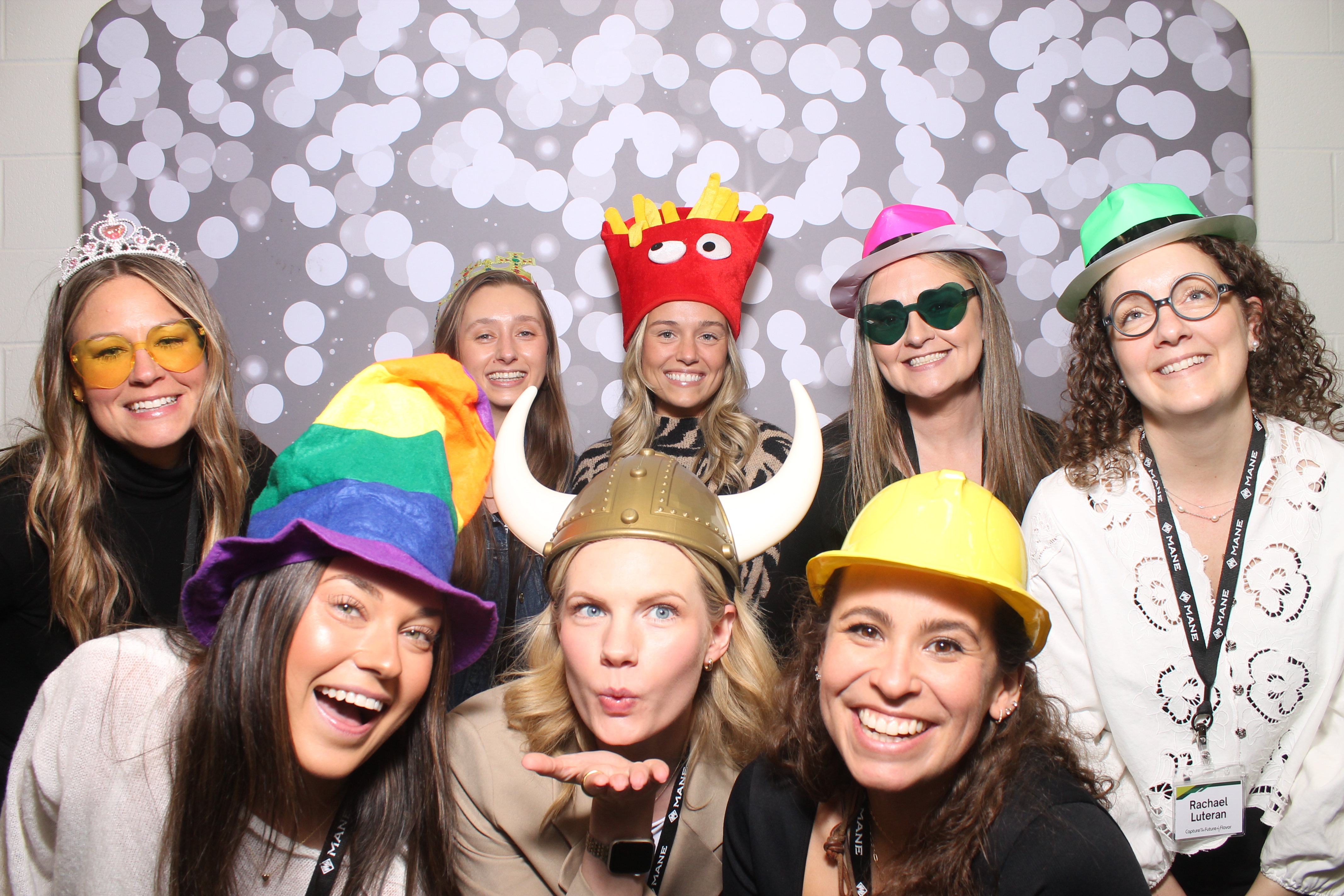 Woodlawn Customer Thurs | View more photos from the event at gallery.photoboothcincy.com/u/PhotoBoothCincy/Woodlawn-Customer-Thurs