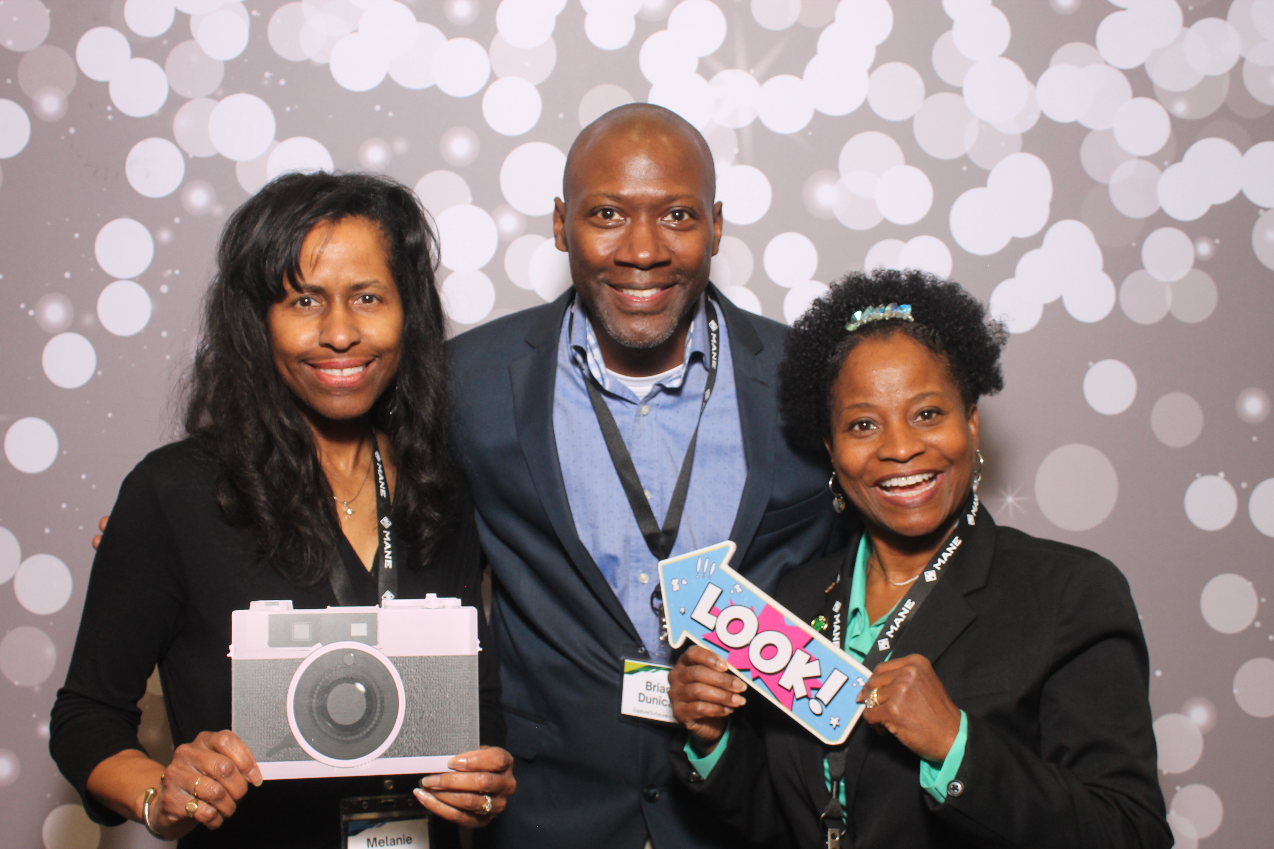 Woodlawn Customer Thurs | View more photos from the event at gallery.photoboothcincy.com/u/PhotoBoothCincy/Woodlawn-Customer-Thurs