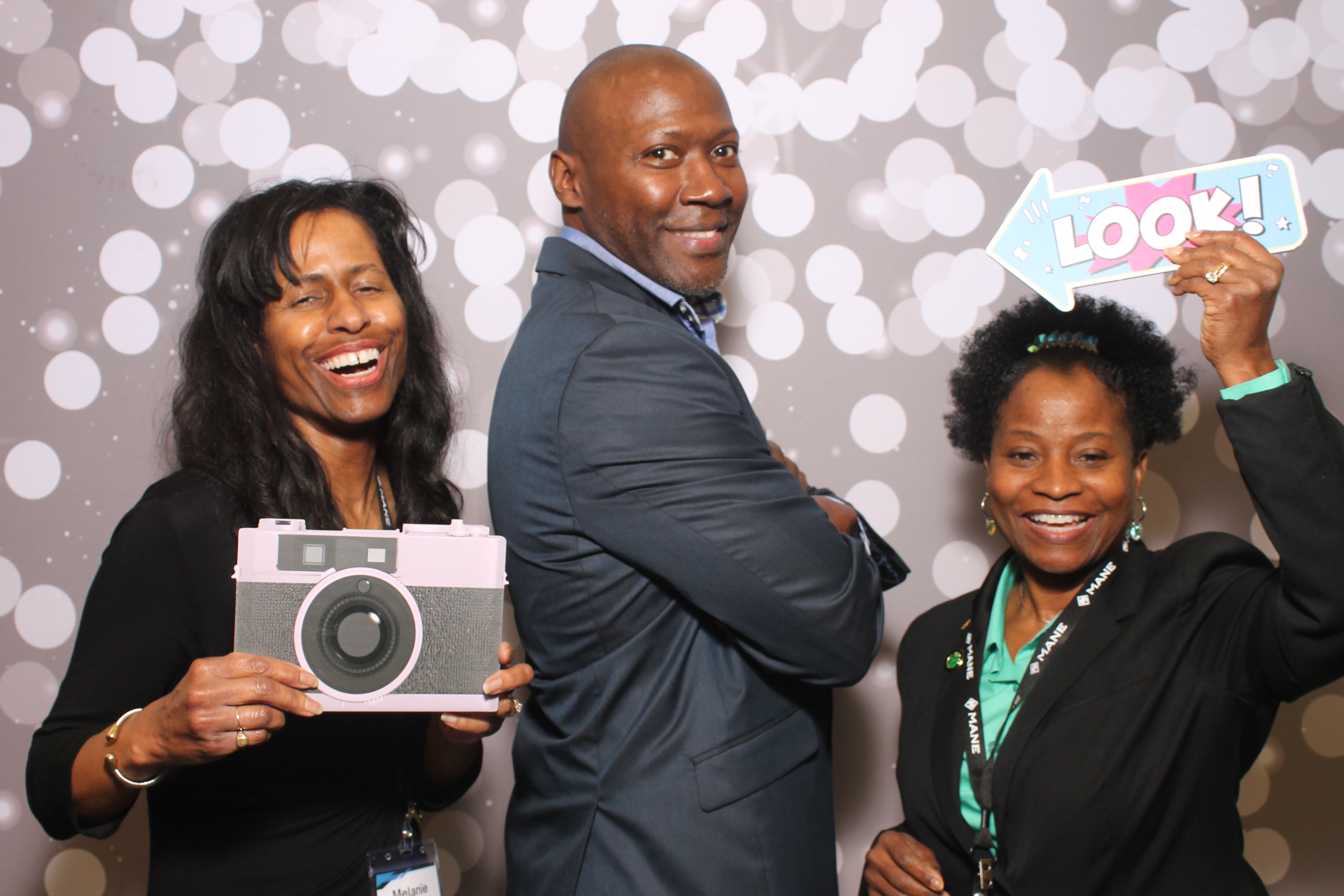 Woodlawn Customer Thurs | View more photos from the event at gallery.photoboothcincy.com/u/PhotoBoothCincy/Woodlawn-Customer-Thurs