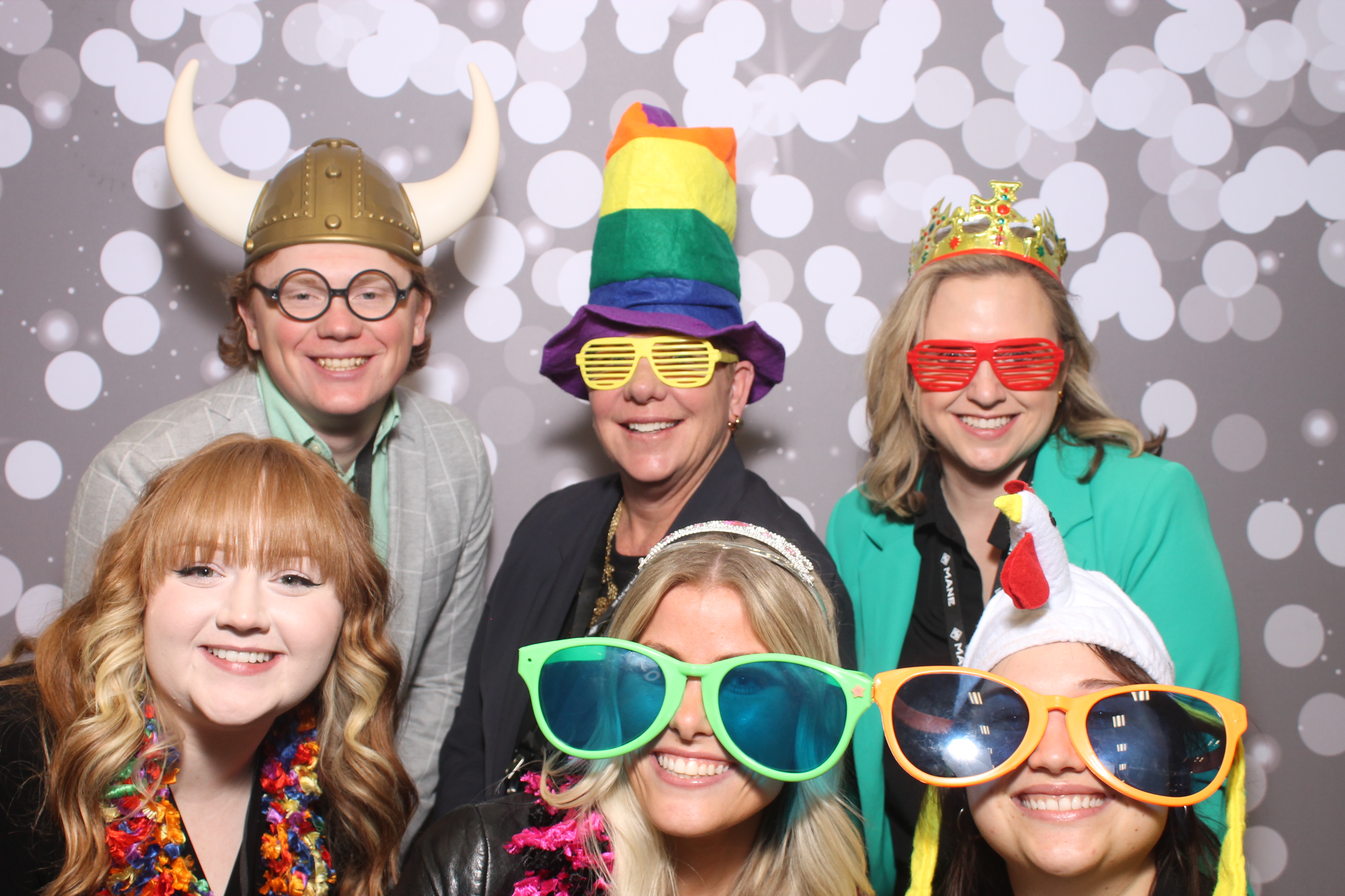 Woodlawn Customer Thurs | View more photos from the event at gallery.photoboothcincy.com/u/PhotoBoothCincy/Woodlawn-Customer-Thurs