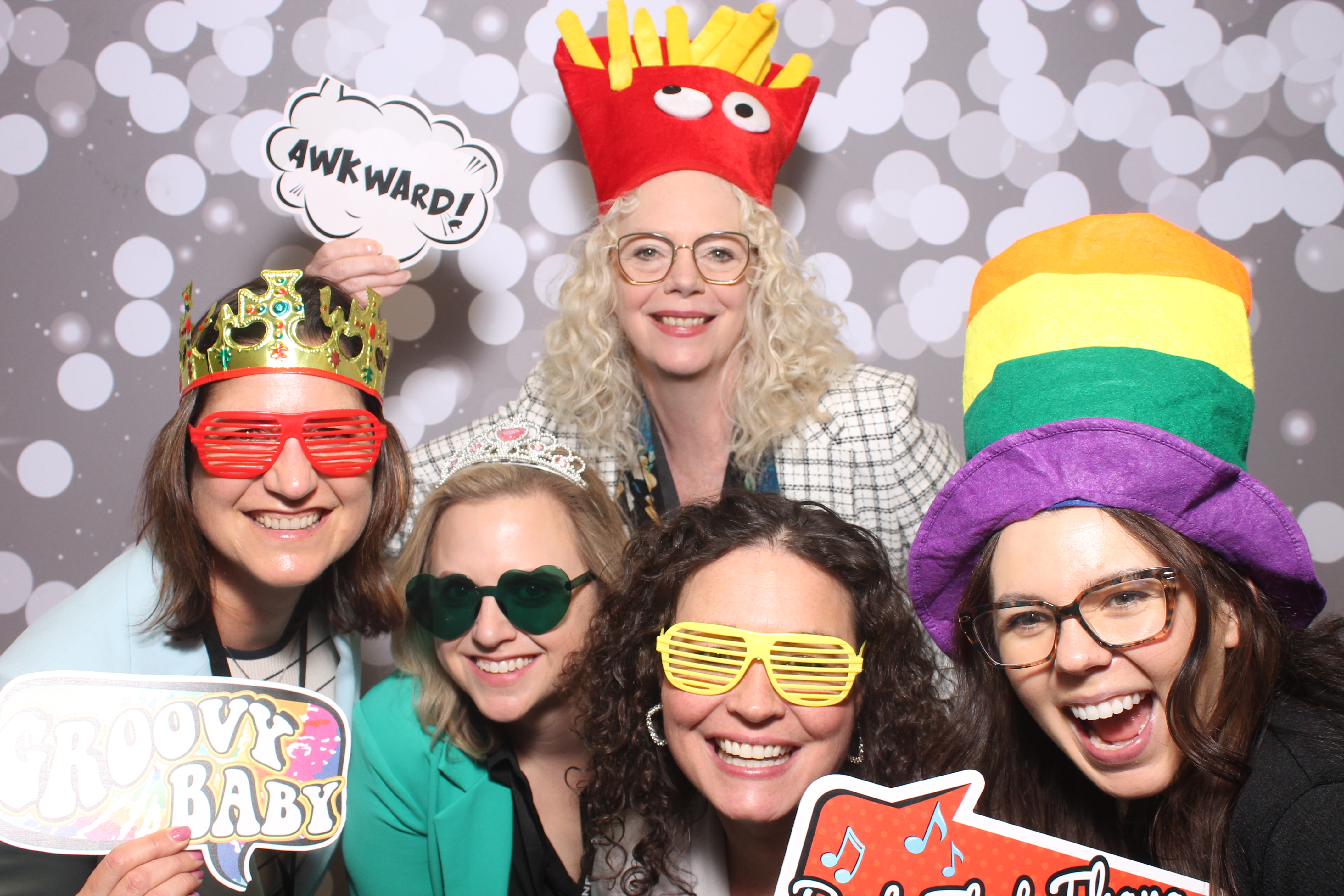 Woodlawn Customer Thurs | View more photos from the event at gallery.photoboothcincy.com/u/PhotoBoothCincy/Woodlawn-Customer-Thurs