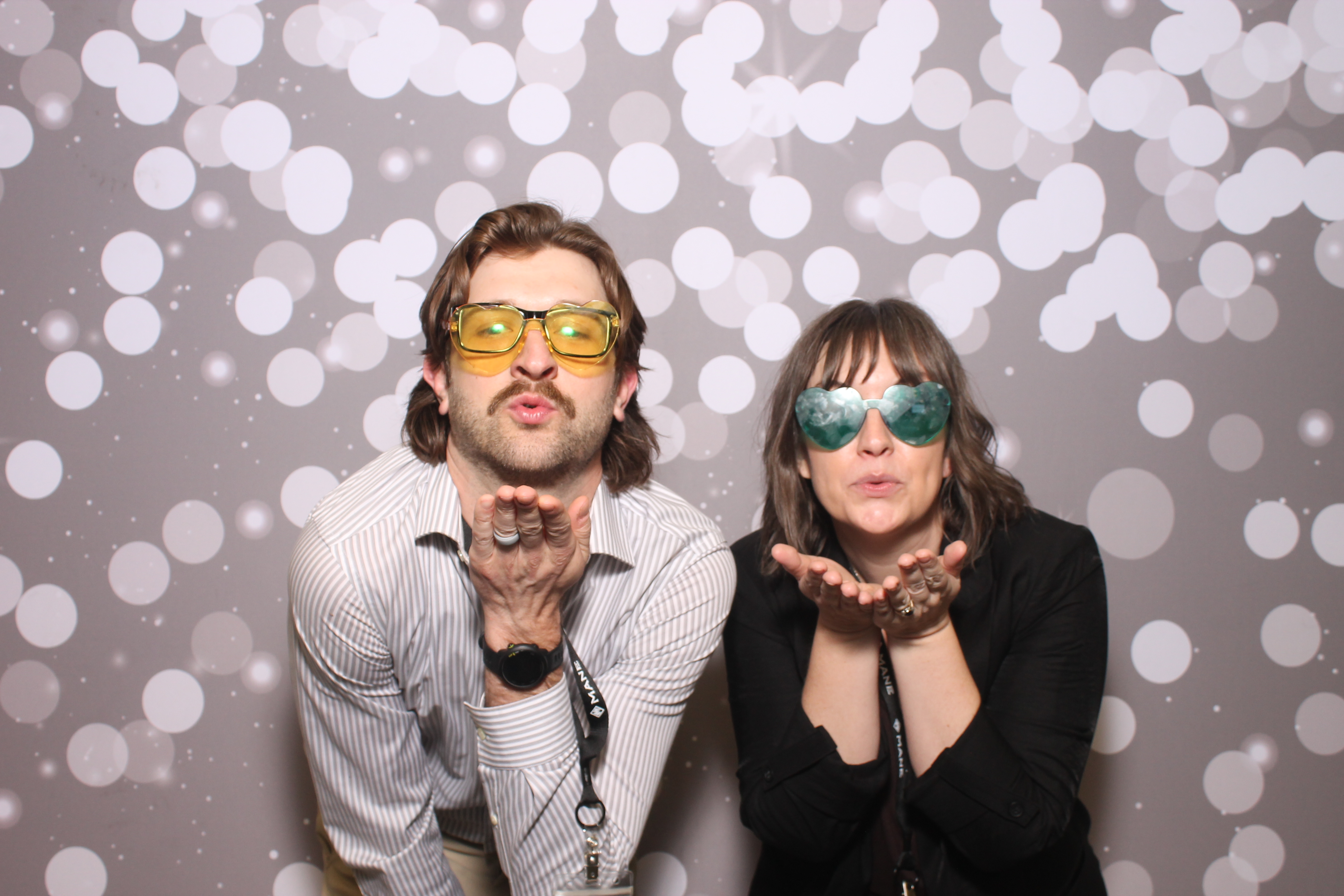 Woodlawn Customer Thurs | View more photos from the event at gallery.photoboothcincy.com/u/PhotoBoothCincy/Woodlawn-Customer-Thurs