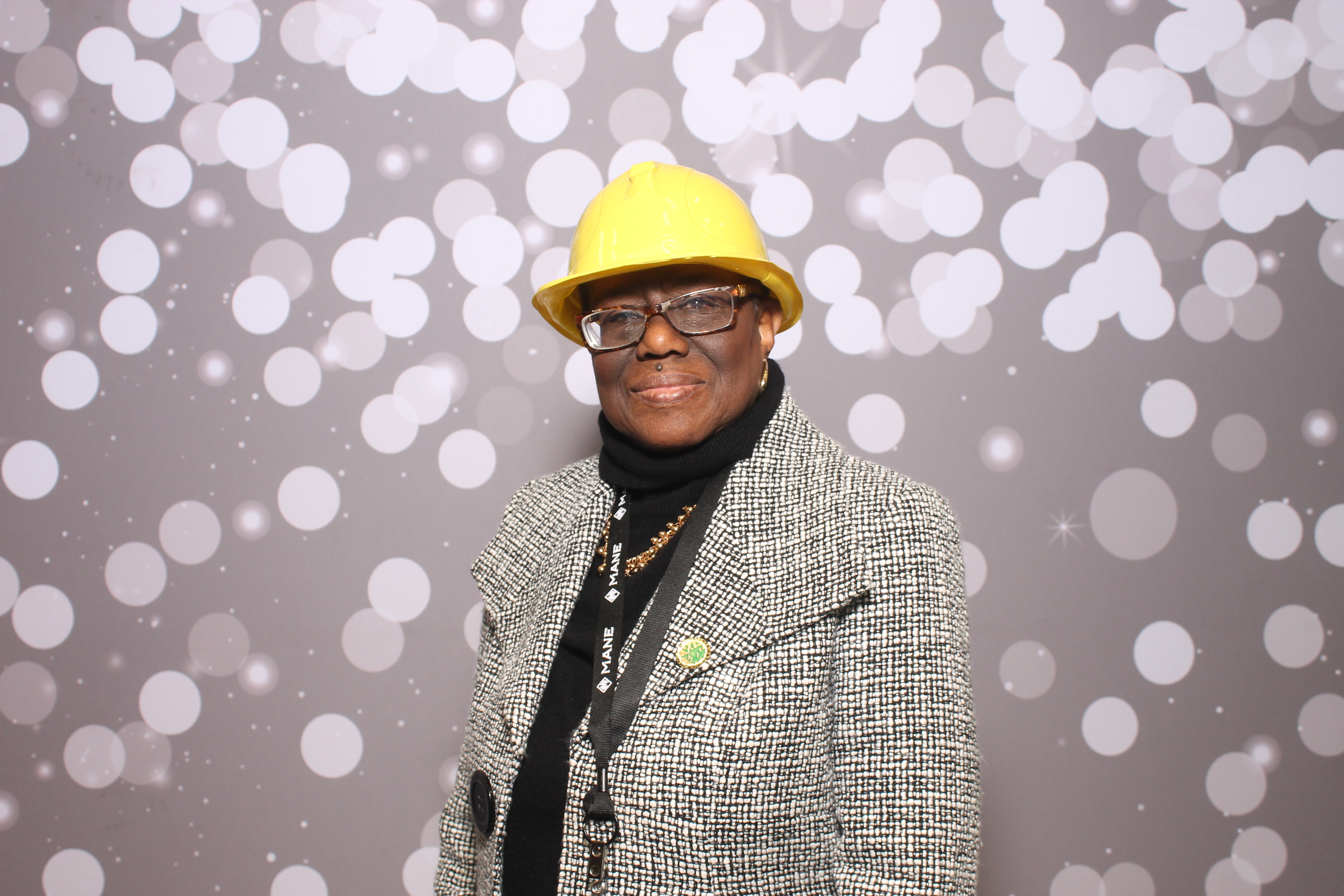 Woodlawn Customer Thurs | View more photos from the event at gallery.photoboothcincy.com/u/PhotoBoothCincy/Woodlawn-Customer-Thurs