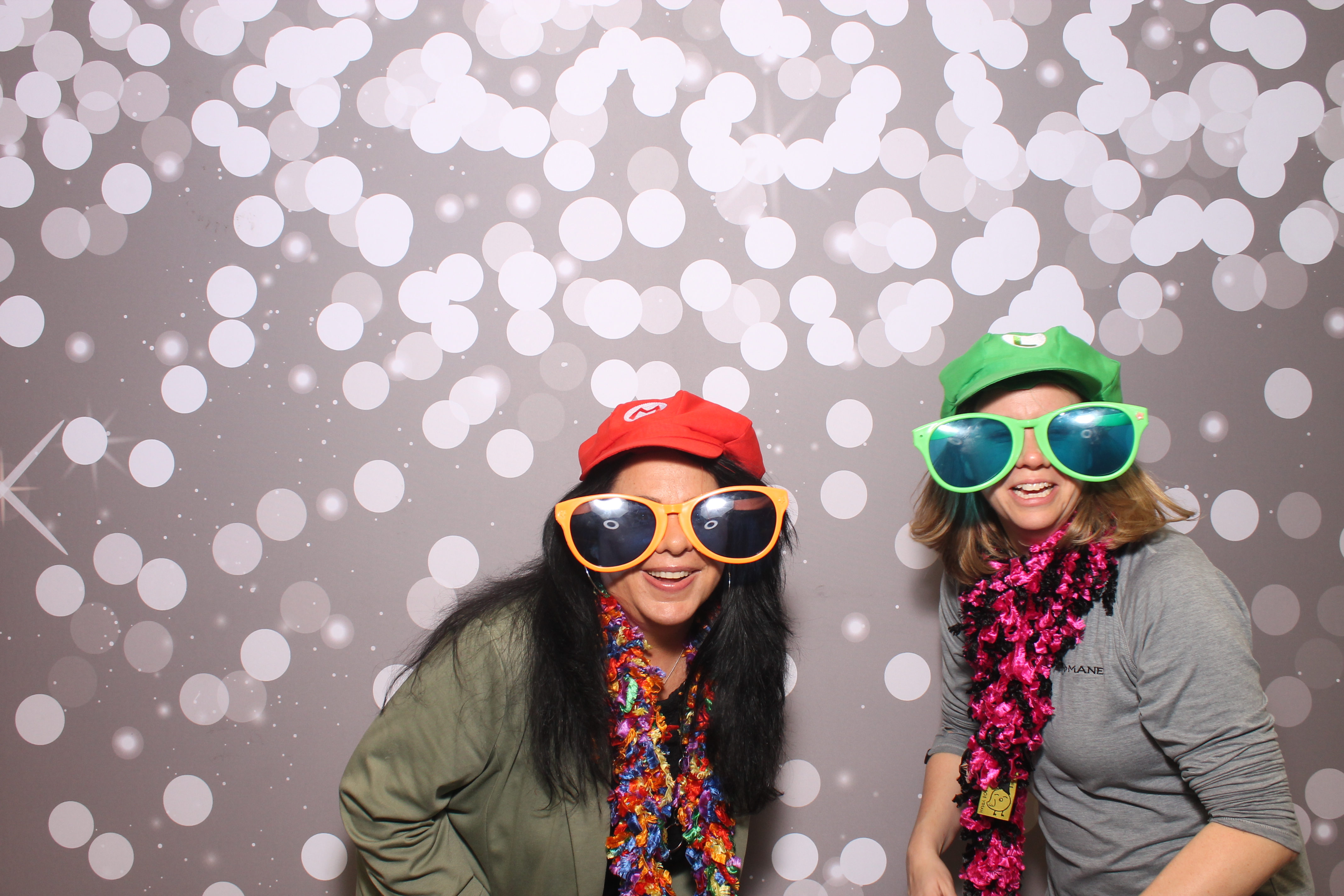 Woodlawn Employee Wed | View more photos from the event at gallery.photoboothcincy.com/u/PhotoBoothCincy/Woodlawn-Employee-Wed