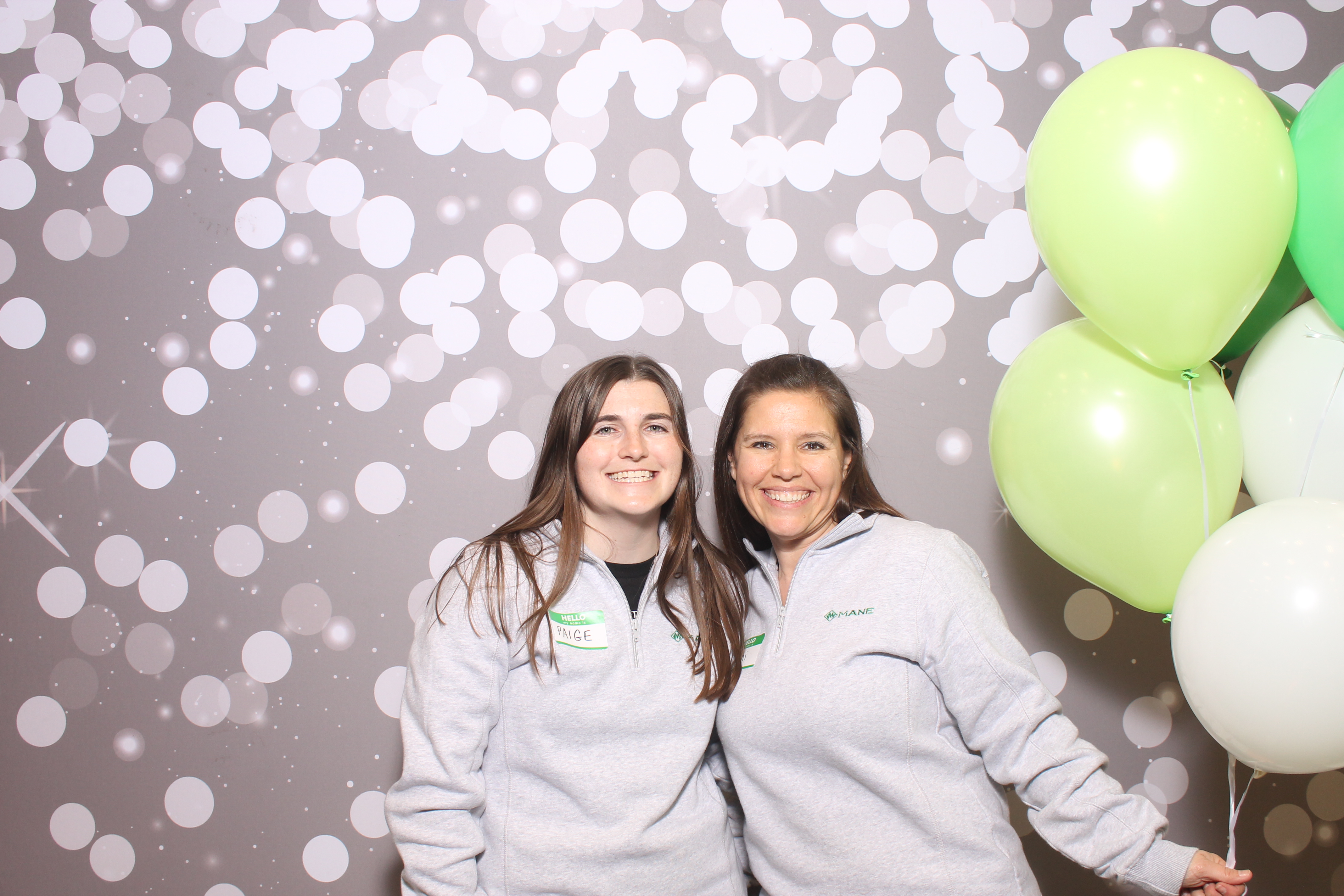 Woodlawn Employee Wed | View more photos from the event at gallery.photoboothcincy.com/u/PhotoBoothCincy/Woodlawn-Employee-Wed