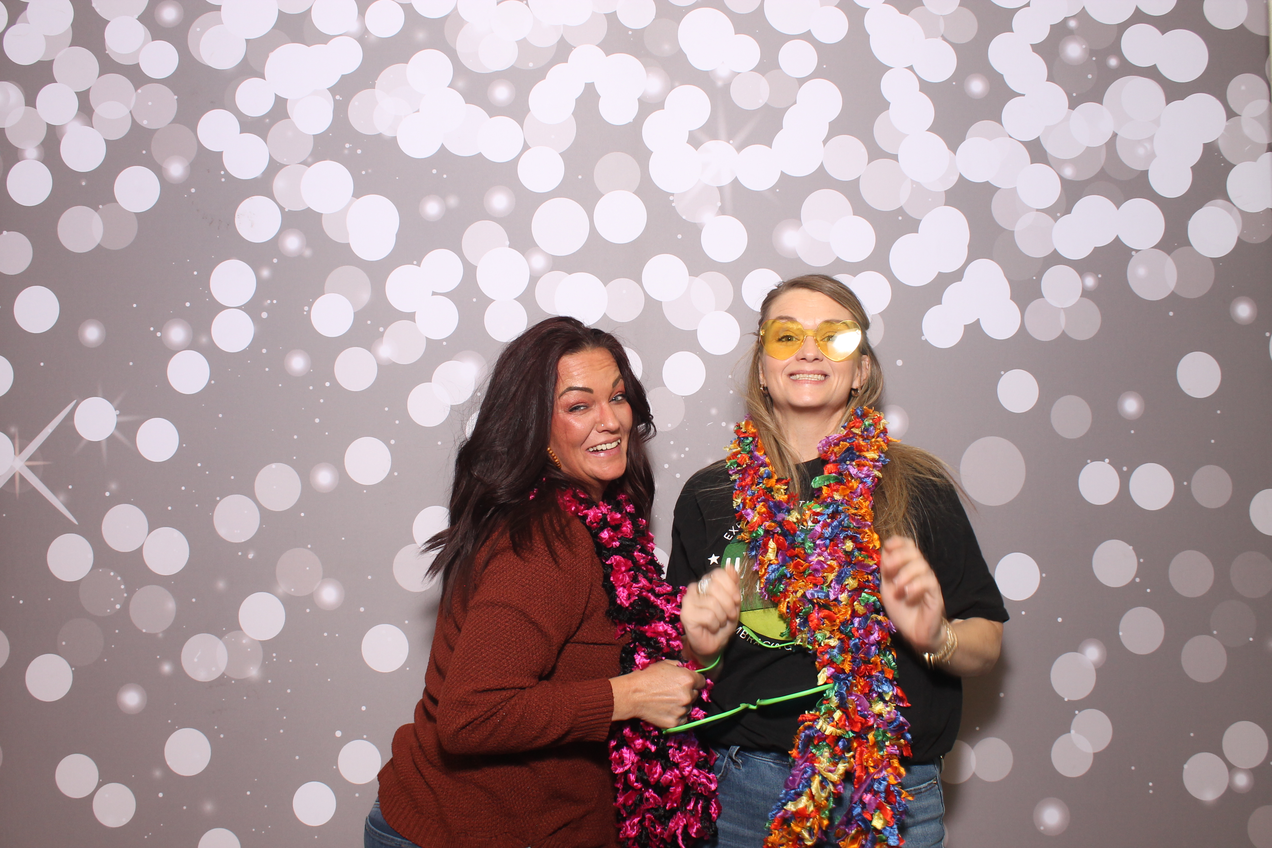 Woodlawn Employee Wed | View more photos from the event at gallery.photoboothcincy.com/u/PhotoBoothCincy/Woodlawn-Employee-Wed