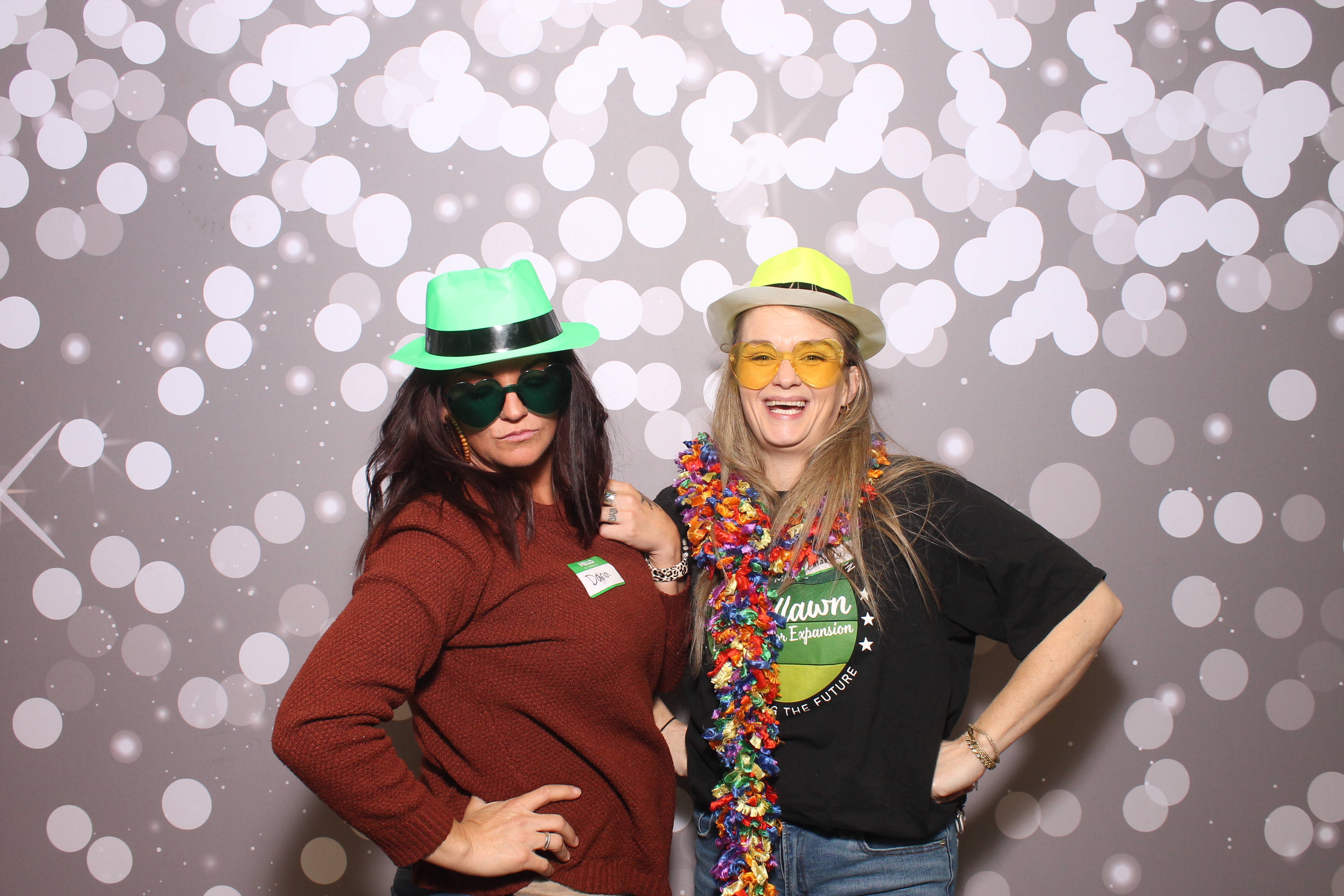 Woodlawn Employee Wed | View more photos from the event at gallery.photoboothcincy.com/u/PhotoBoothCincy/Woodlawn-Employee-Wed