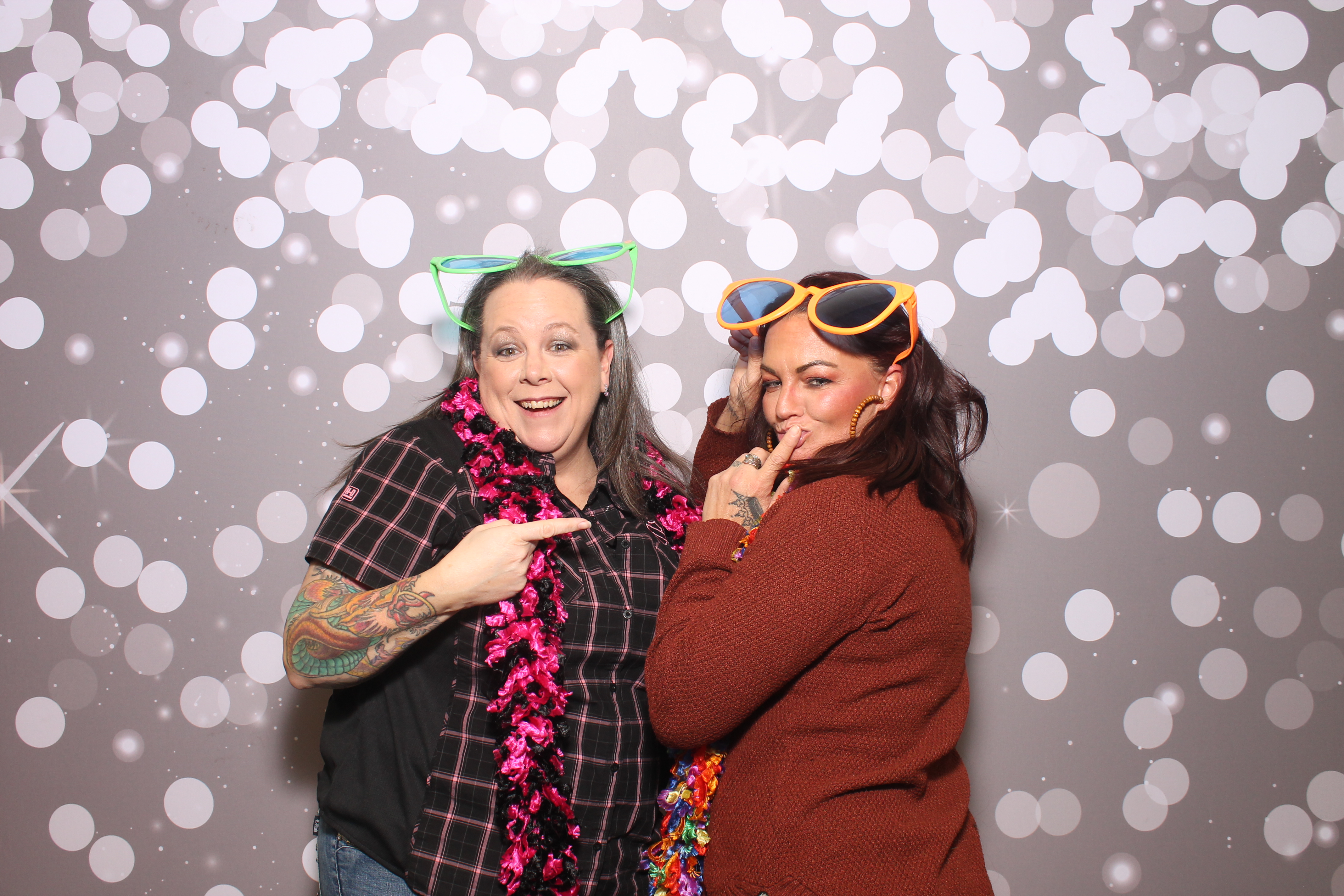 Woodlawn Employee Wed | View more photos from the event at gallery.photoboothcincy.com/u/PhotoBoothCincy/Woodlawn-Employee-Wed