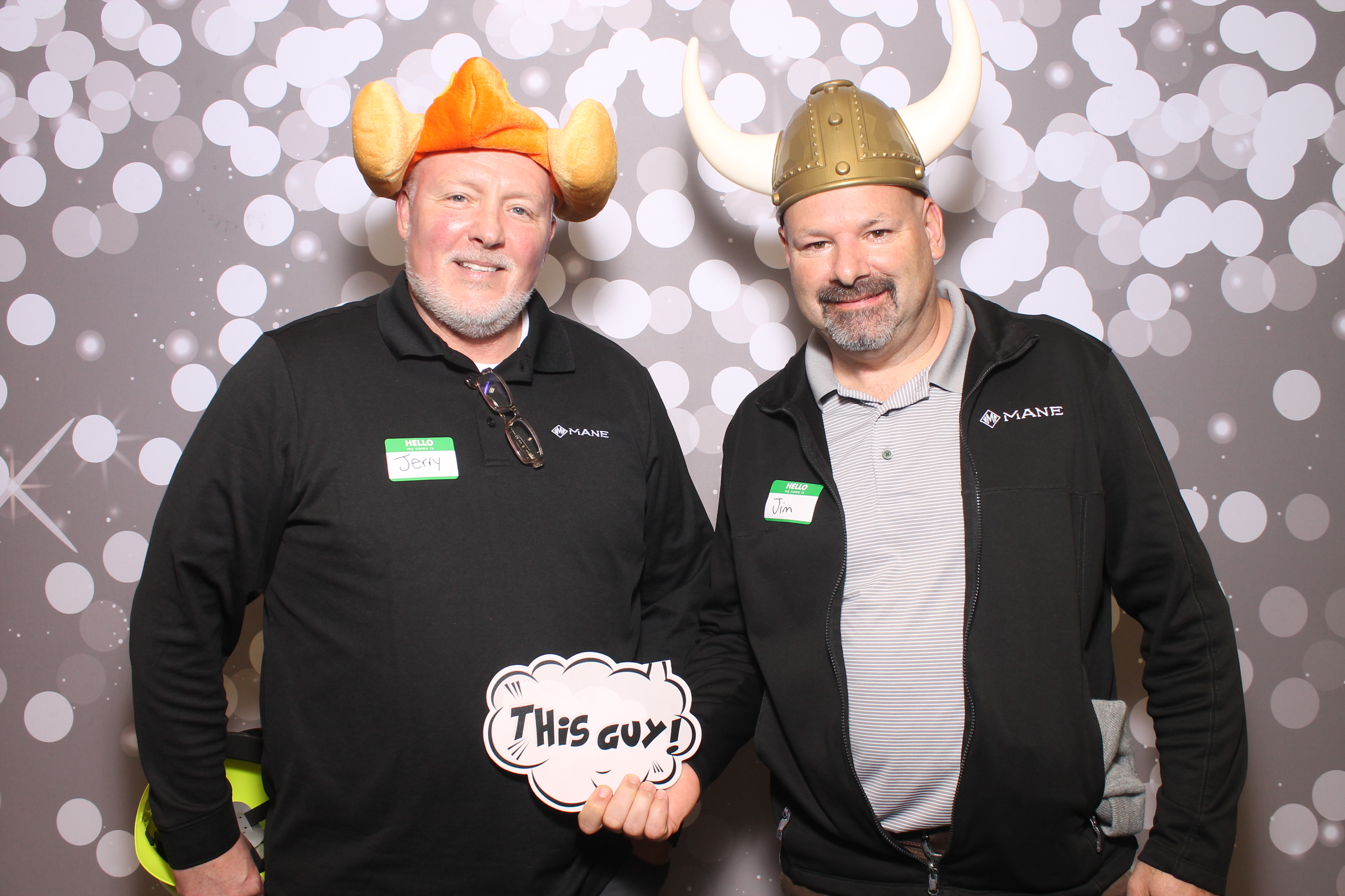 Woodlawn Employee Wed | View more photos from the event at gallery.photoboothcincy.com/u/PhotoBoothCincy/Woodlawn-Employee-Wed