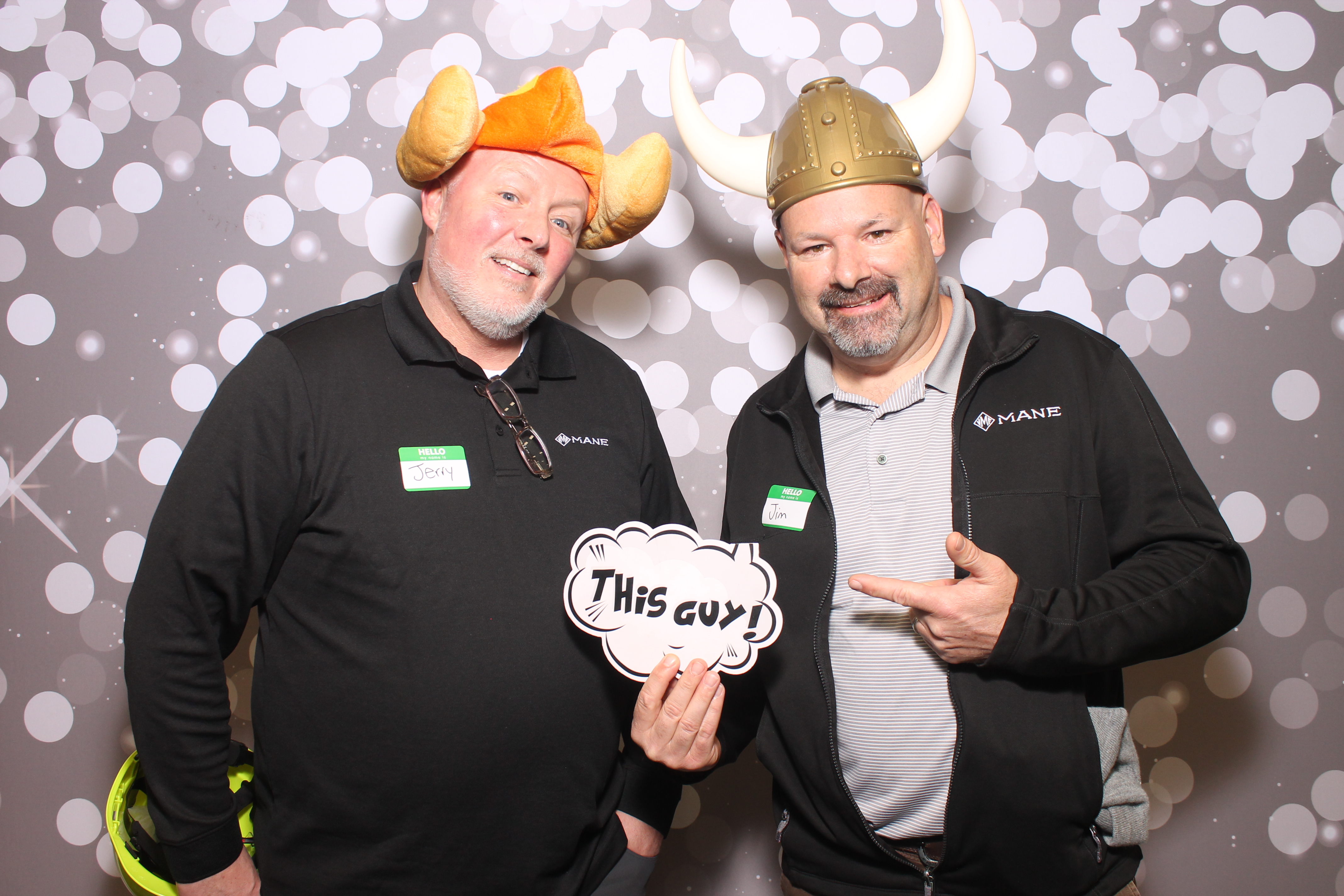Woodlawn Employee Wed | View more photos from the event at gallery.photoboothcincy.com/u/PhotoBoothCincy/Woodlawn-Employee-Wed