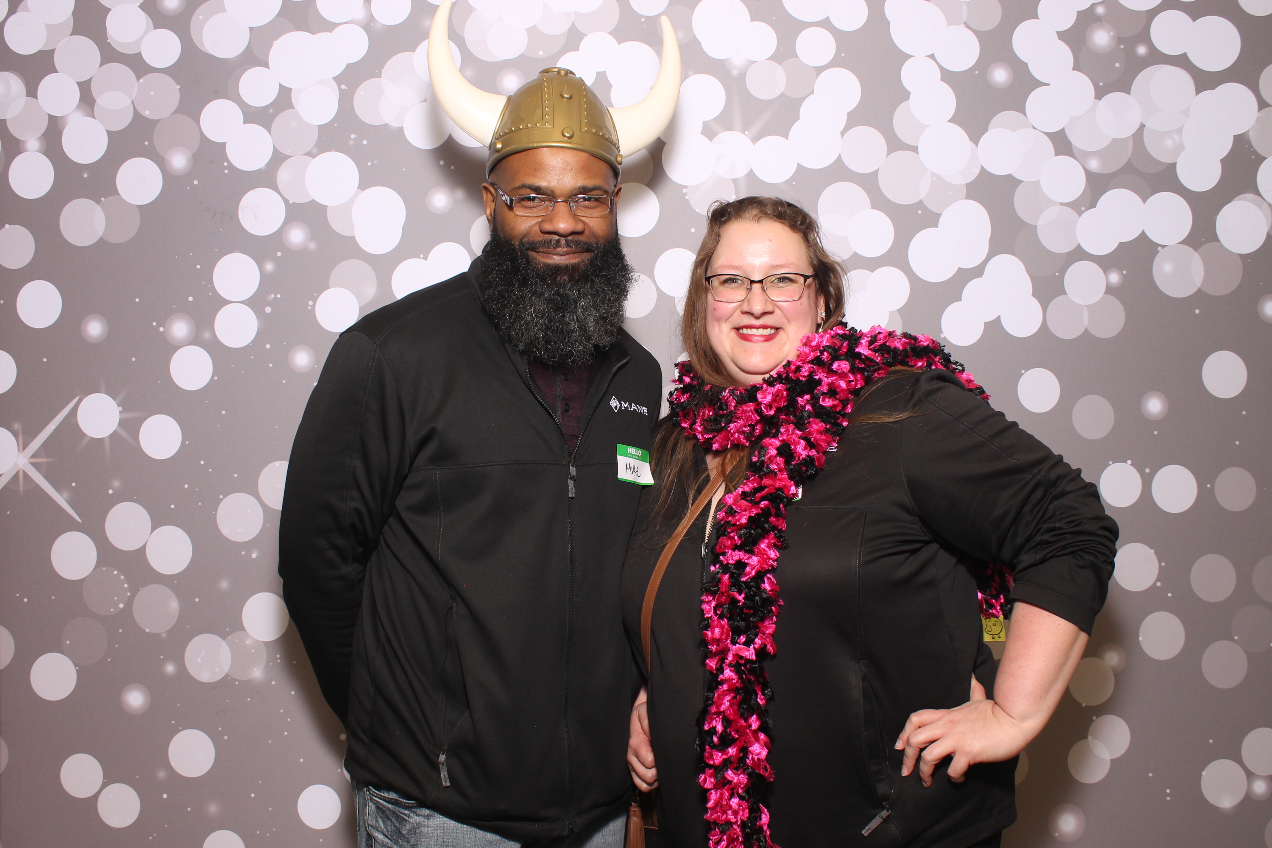 Woodlawn Employee Wed | View more photos from the event at gallery.photoboothcincy.com/u/PhotoBoothCincy/Woodlawn-Employee-Wed