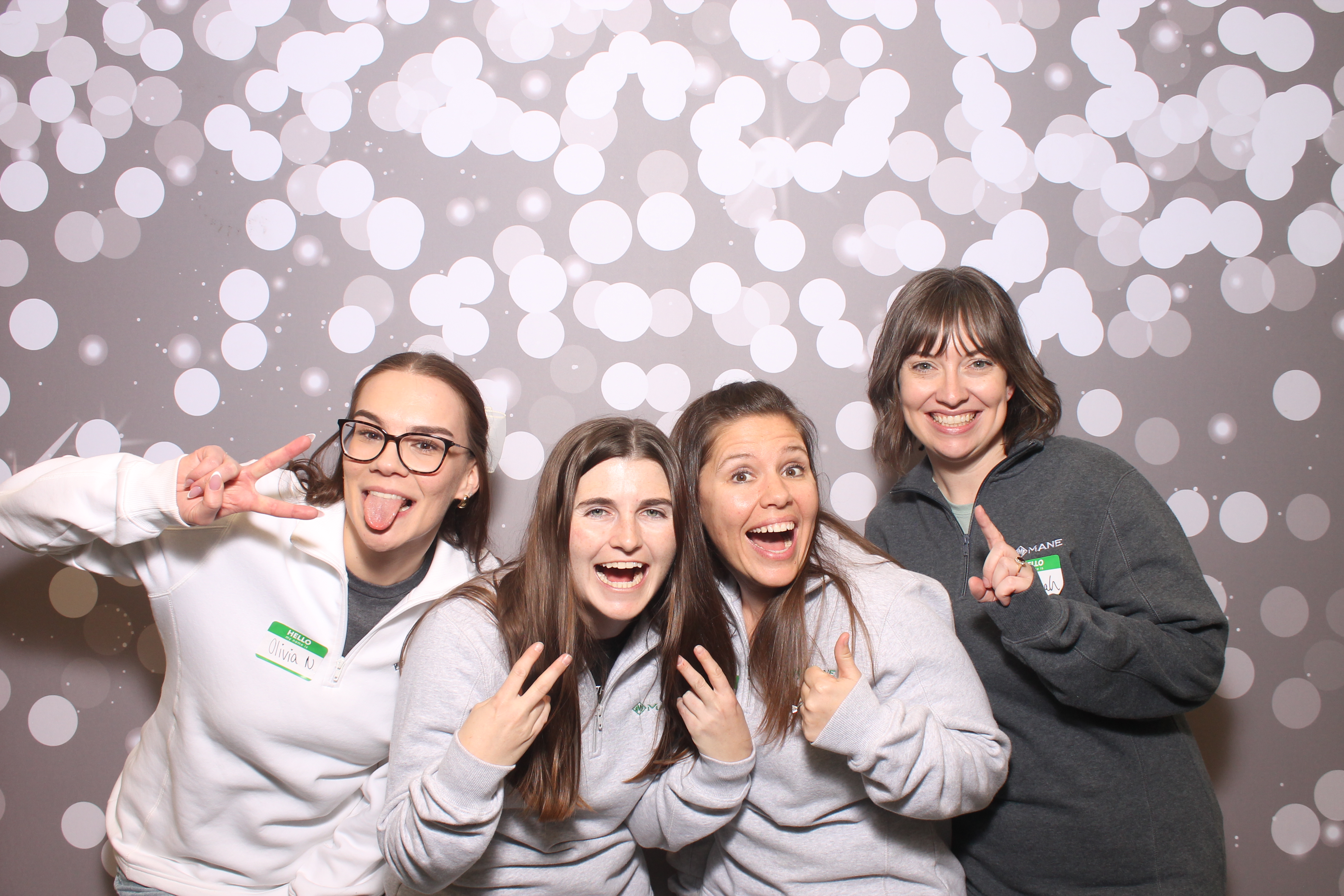 Woodlawn Employee Wed | View more photos from the event at gallery.photoboothcincy.com/u/PhotoBoothCincy/Woodlawn-Employee-Wed