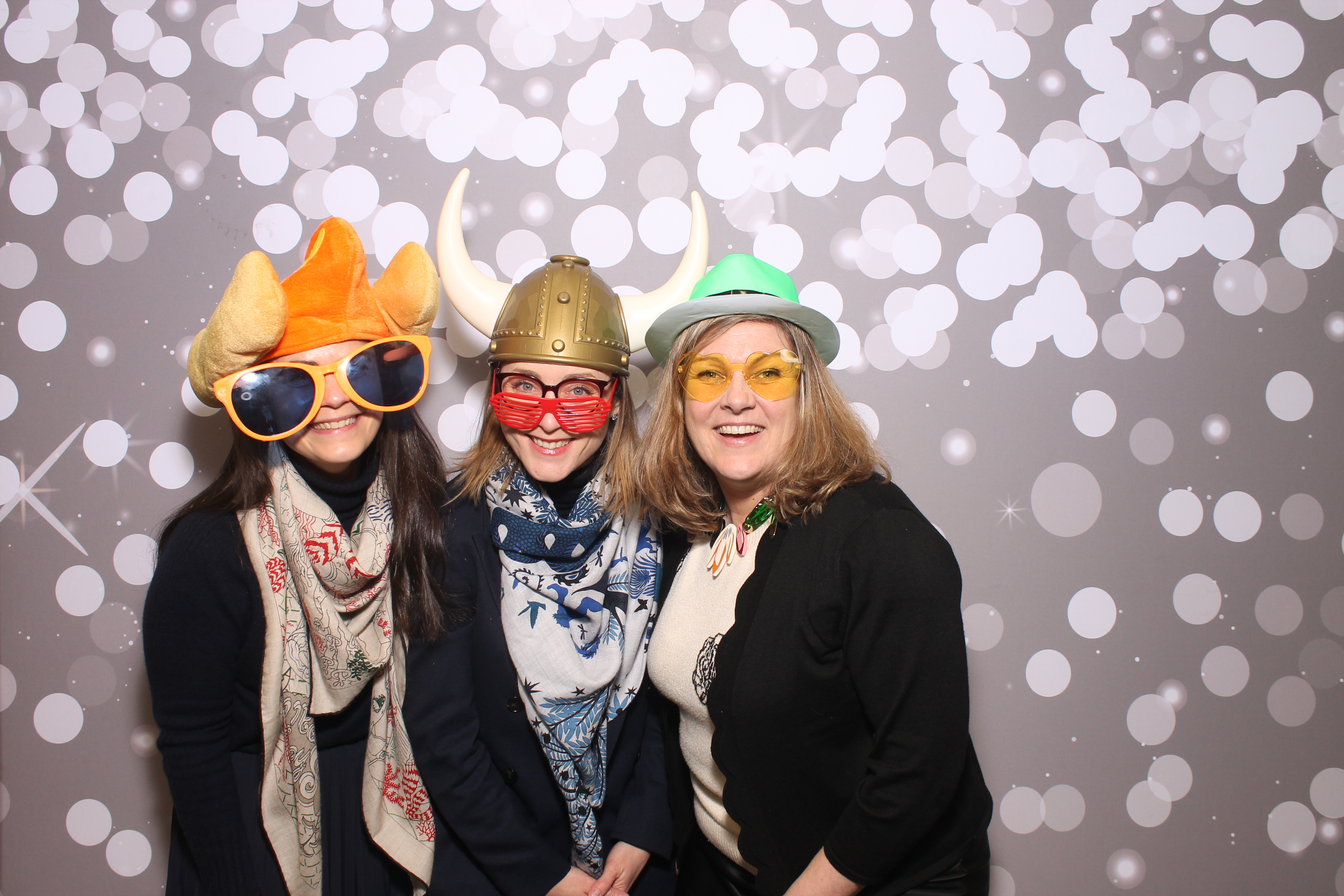 Woodlawn Employee Wed | View more photos from the event at gallery.photoboothcincy.com/u/PhotoBoothCincy/Woodlawn-Employee-Wed