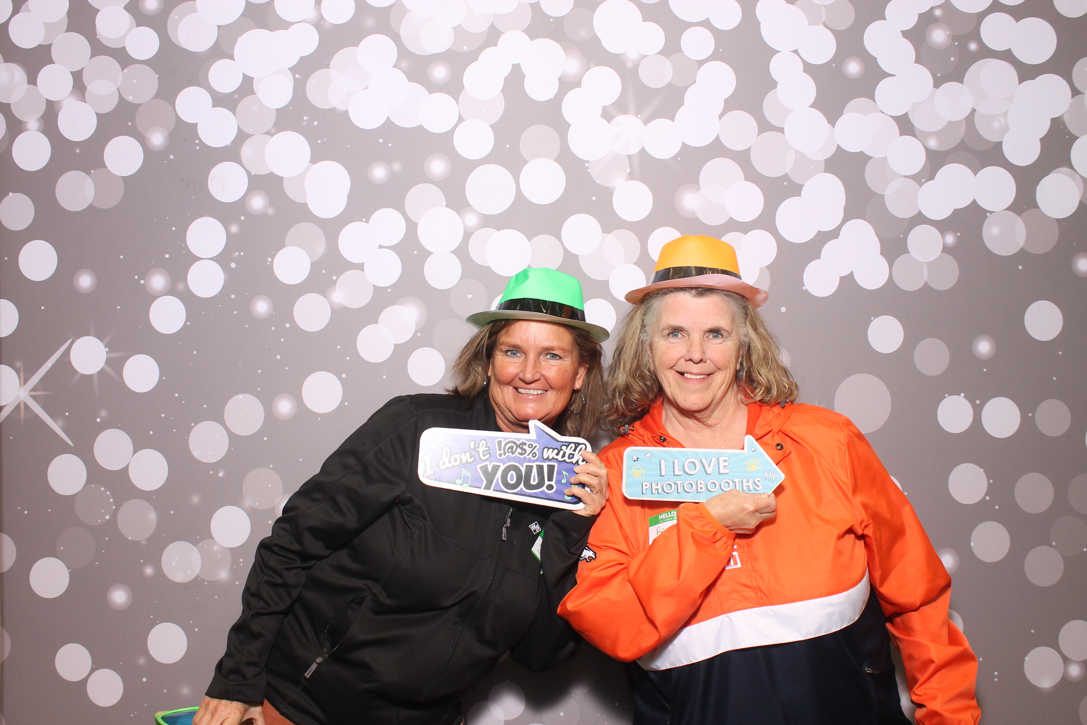 Woodlawn Employee Wed | View more photos from the event at gallery.photoboothcincy.com/u/PhotoBoothCincy/Woodlawn-Employee-Wed