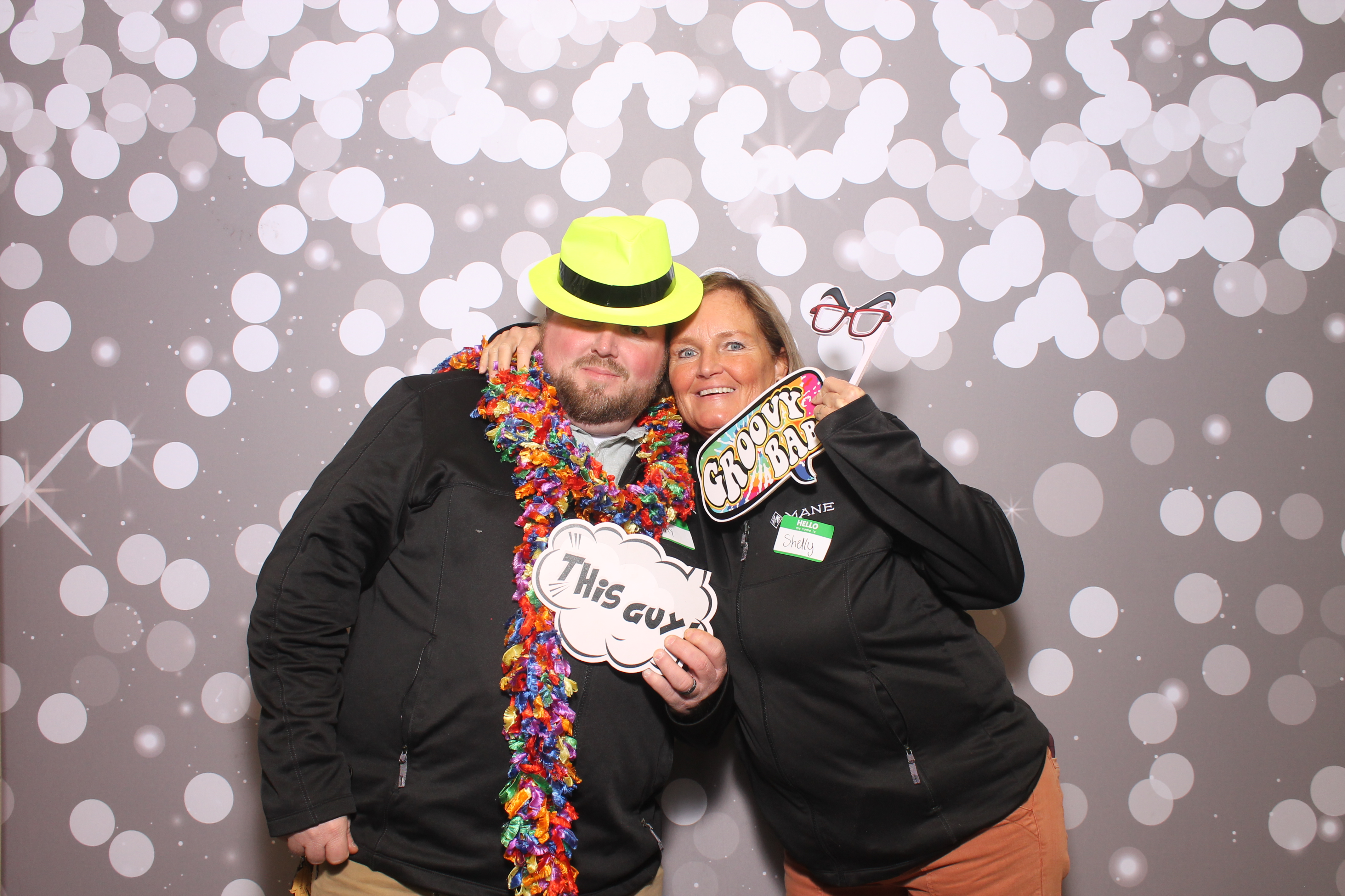 Woodlawn Employee Wed | View more photos from the event at gallery.photoboothcincy.com/u/PhotoBoothCincy/Woodlawn-Employee-Wed