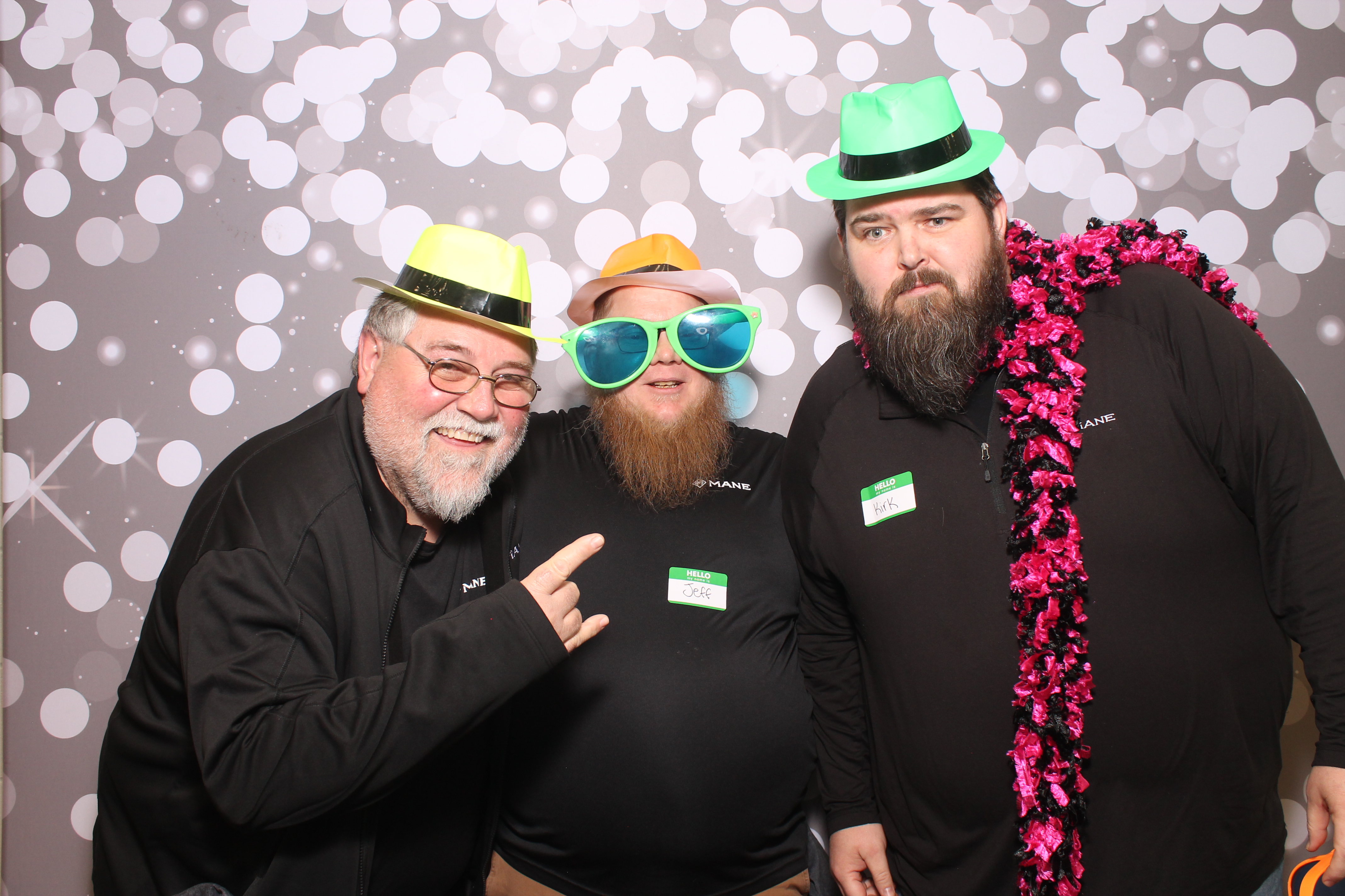 Woodlawn Employee Wed | View more photos from the event at gallery.photoboothcincy.com/u/PhotoBoothCincy/Woodlawn-Employee-Wed