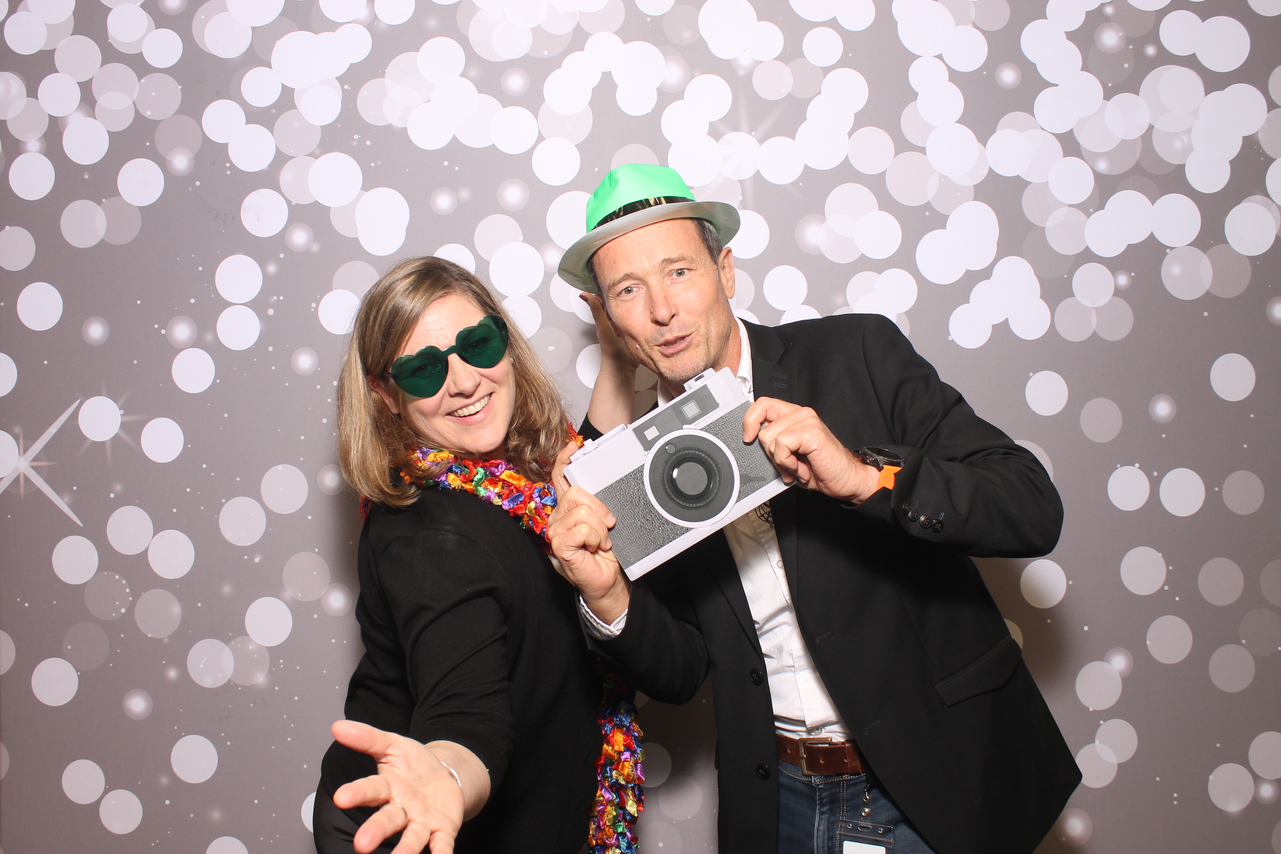 Woodlawn Employee Wed | View more photos from the event at gallery.photoboothcincy.com/u/PhotoBoothCincy/Woodlawn-Employee-Wed