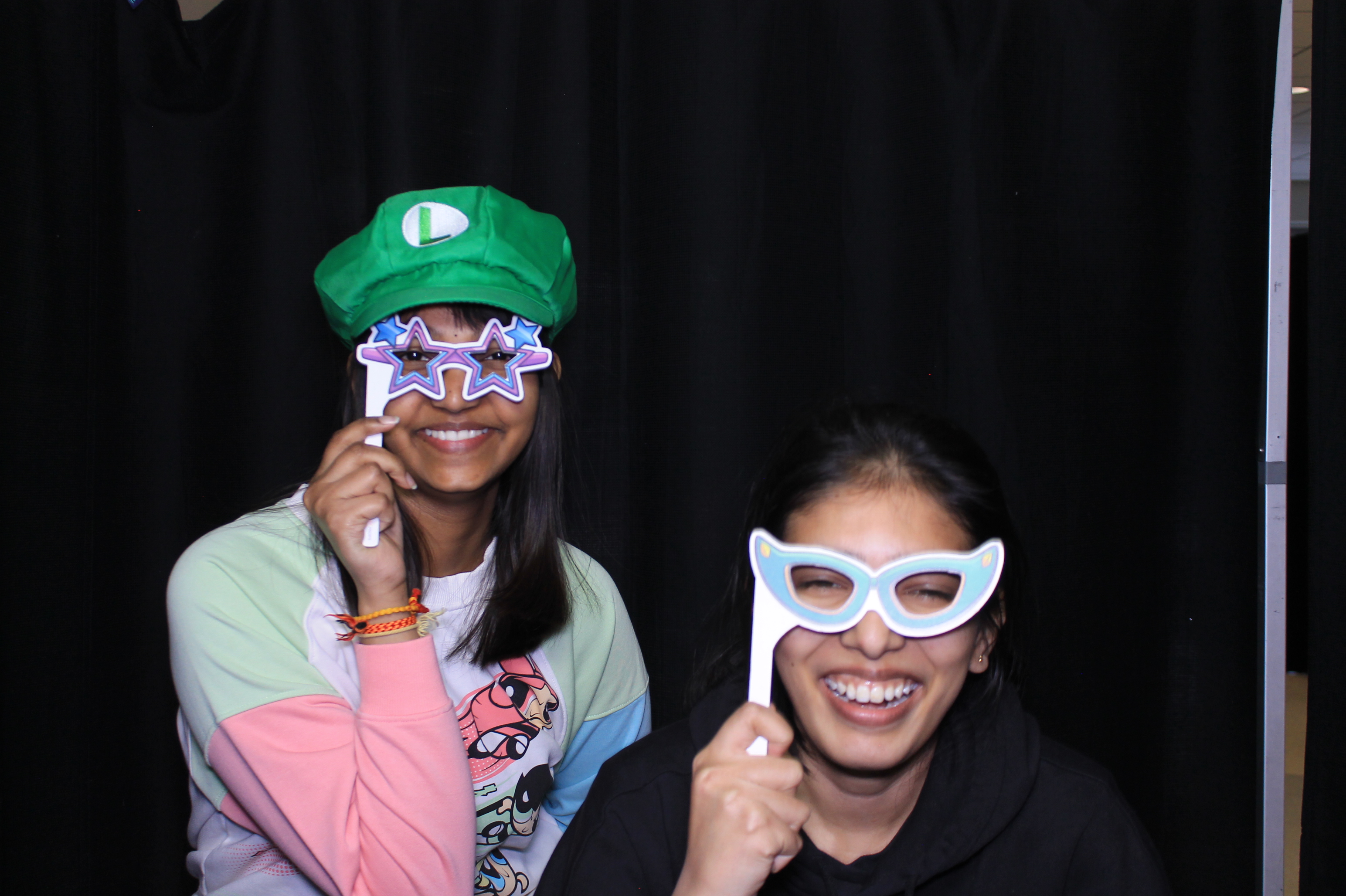 World Fest Opening Ceremony 2025 | View more photos from the event at gallery.photoboothcincy.com/u/PhotoBoothCincy/World-Fest-Opening-Ceremony-2025