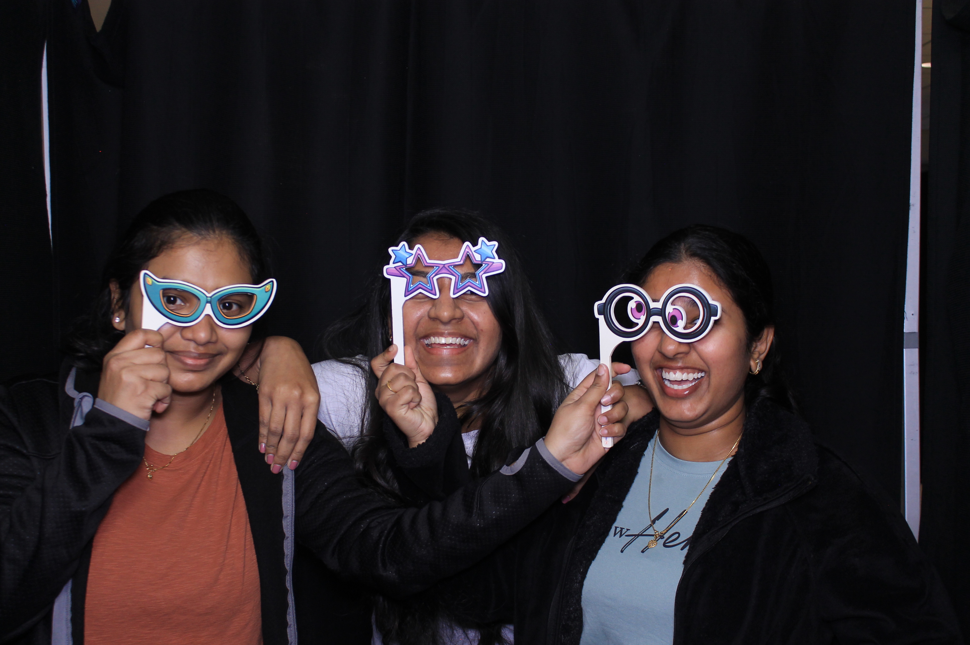 World Fest Opening Ceremony 2025 | View more photos from the event at gallery.photoboothcincy.com/u/PhotoBoothCincy/World-Fest-Opening-Ceremony-2025