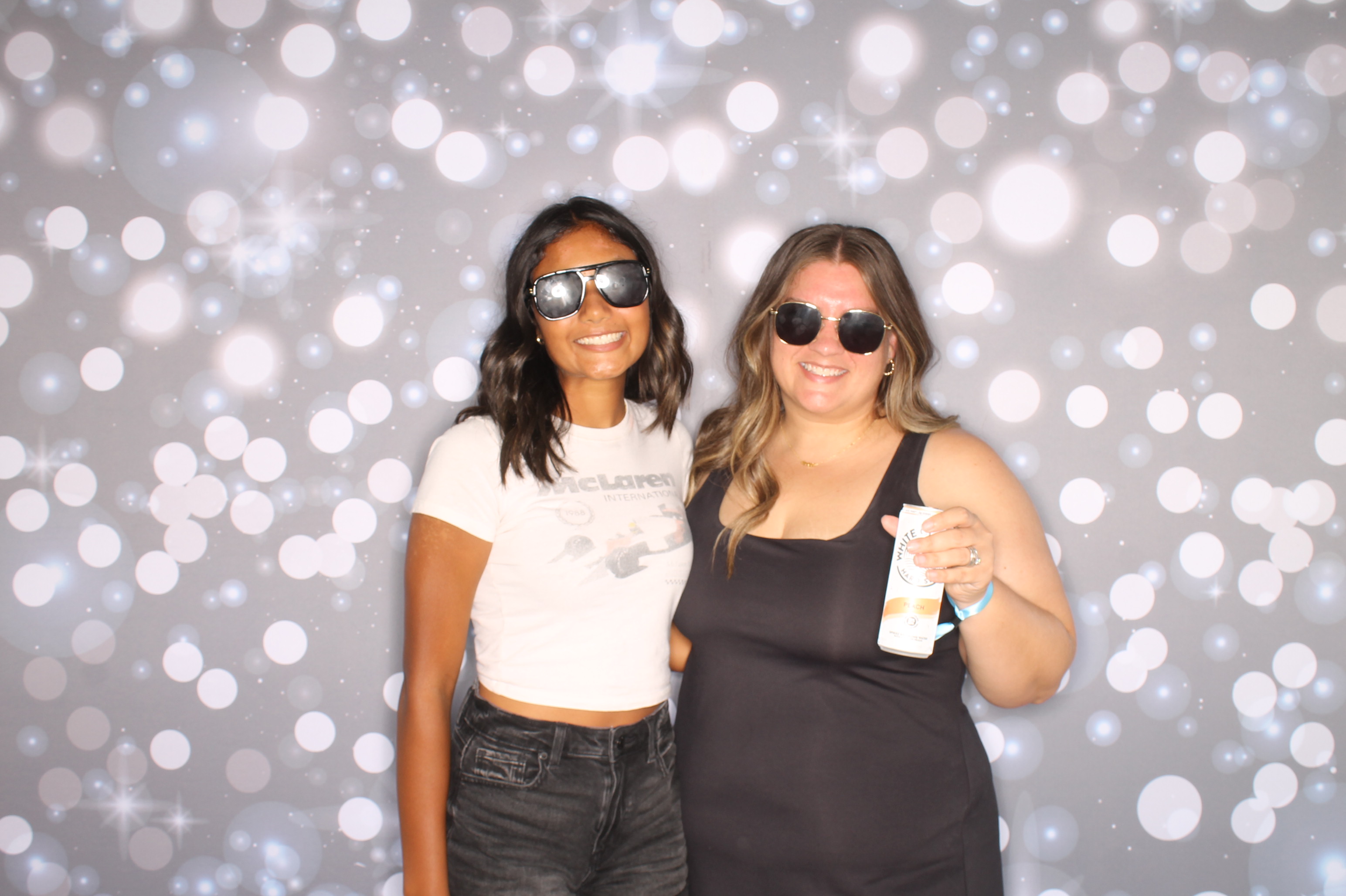 Worthington Steel | View more photos from the event at gallery.photoboothcincy.com/u/PhotoBoothCincy/Worthington-Steel