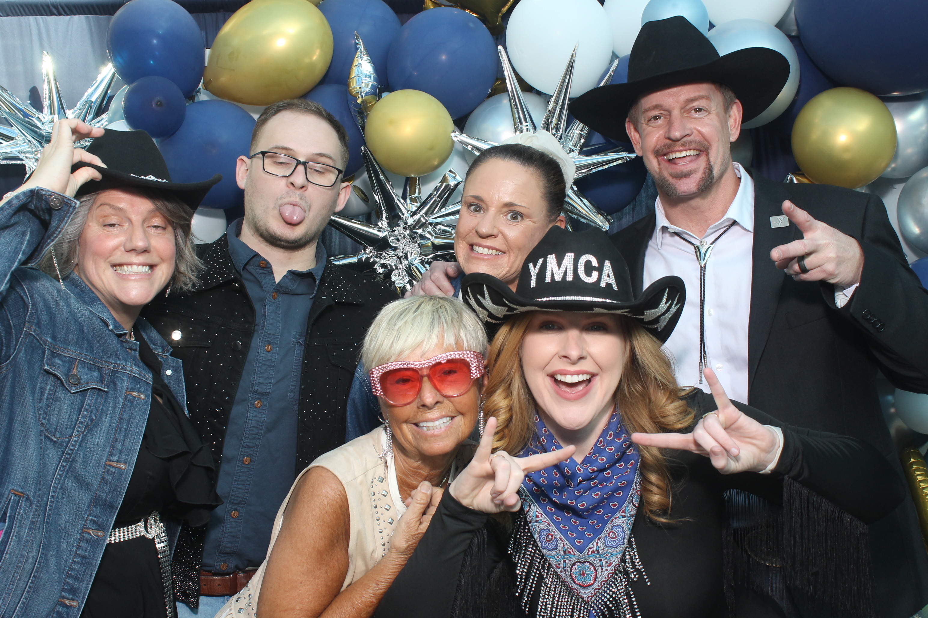 YMCA Dance | View more photos from the event at gallery.photoboothcincy.com/u/PhotoBoothCincy/YMCA-Dance