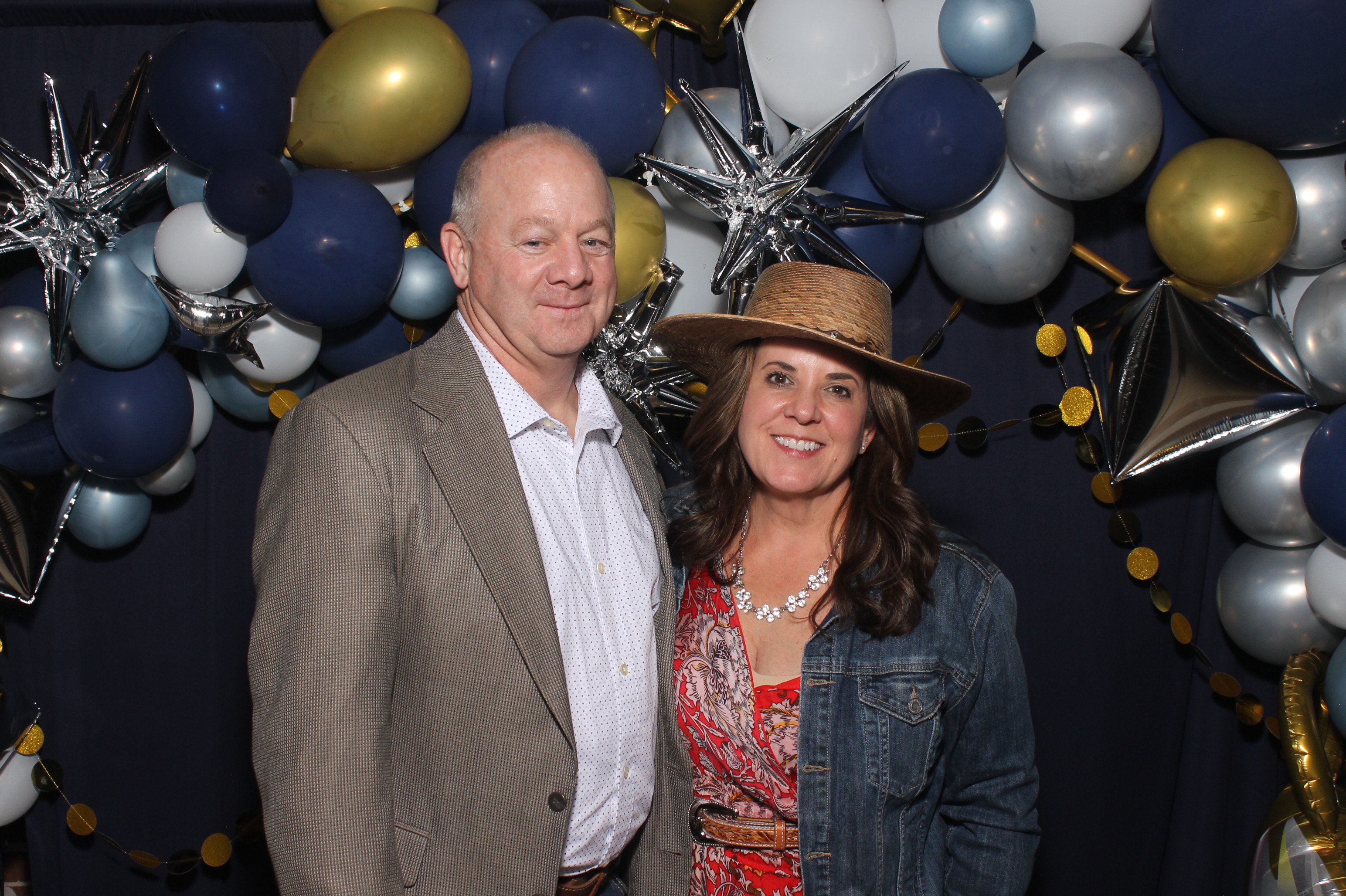 YMCA Dance | View more photos from the event at gallery.photoboothcincy.com/u/PhotoBoothCincy/YMCA-Dance