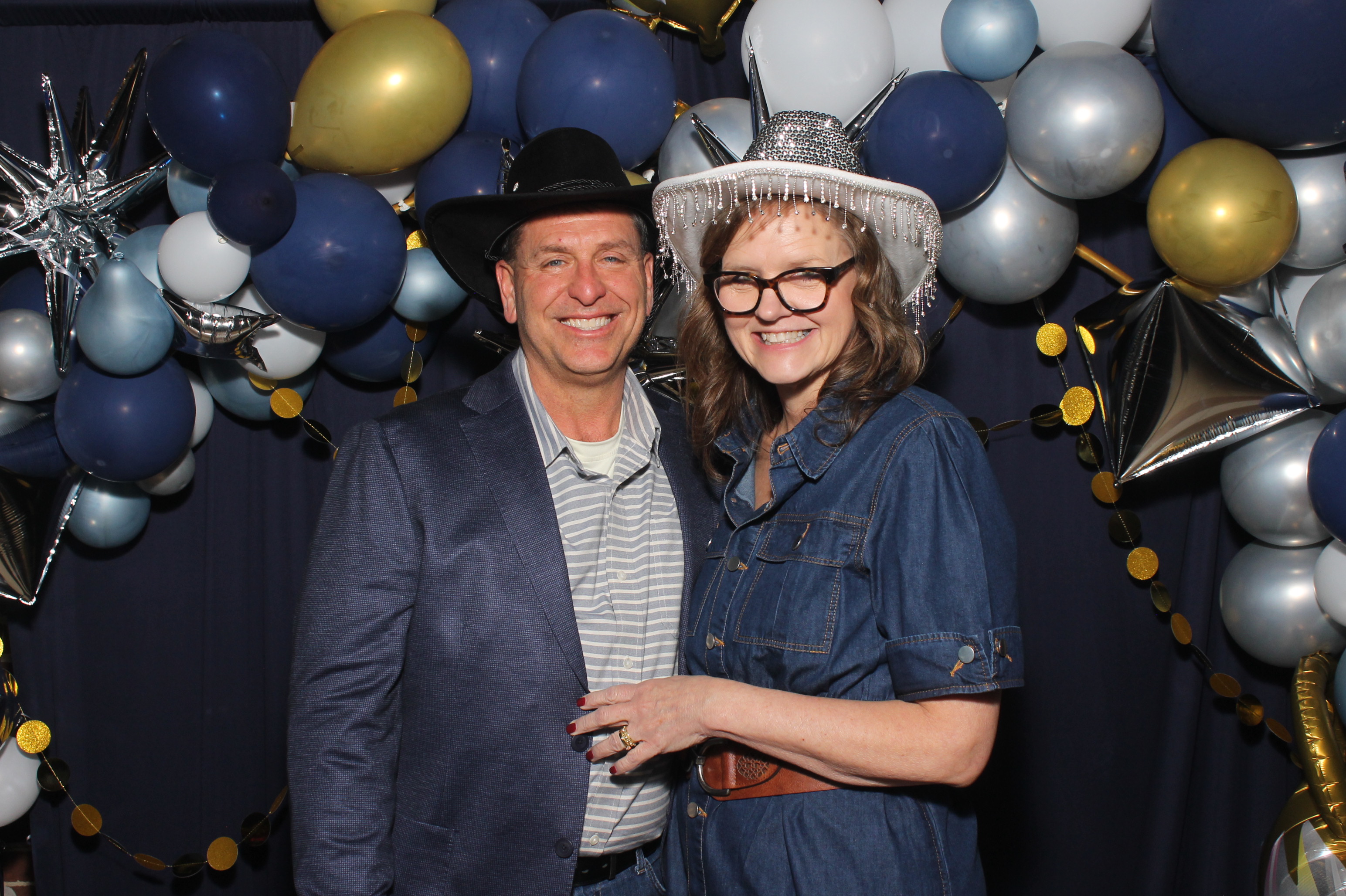 YMCA Dance | View more photos from the event at gallery.photoboothcincy.com/u/PhotoBoothCincy/YMCA-Dance