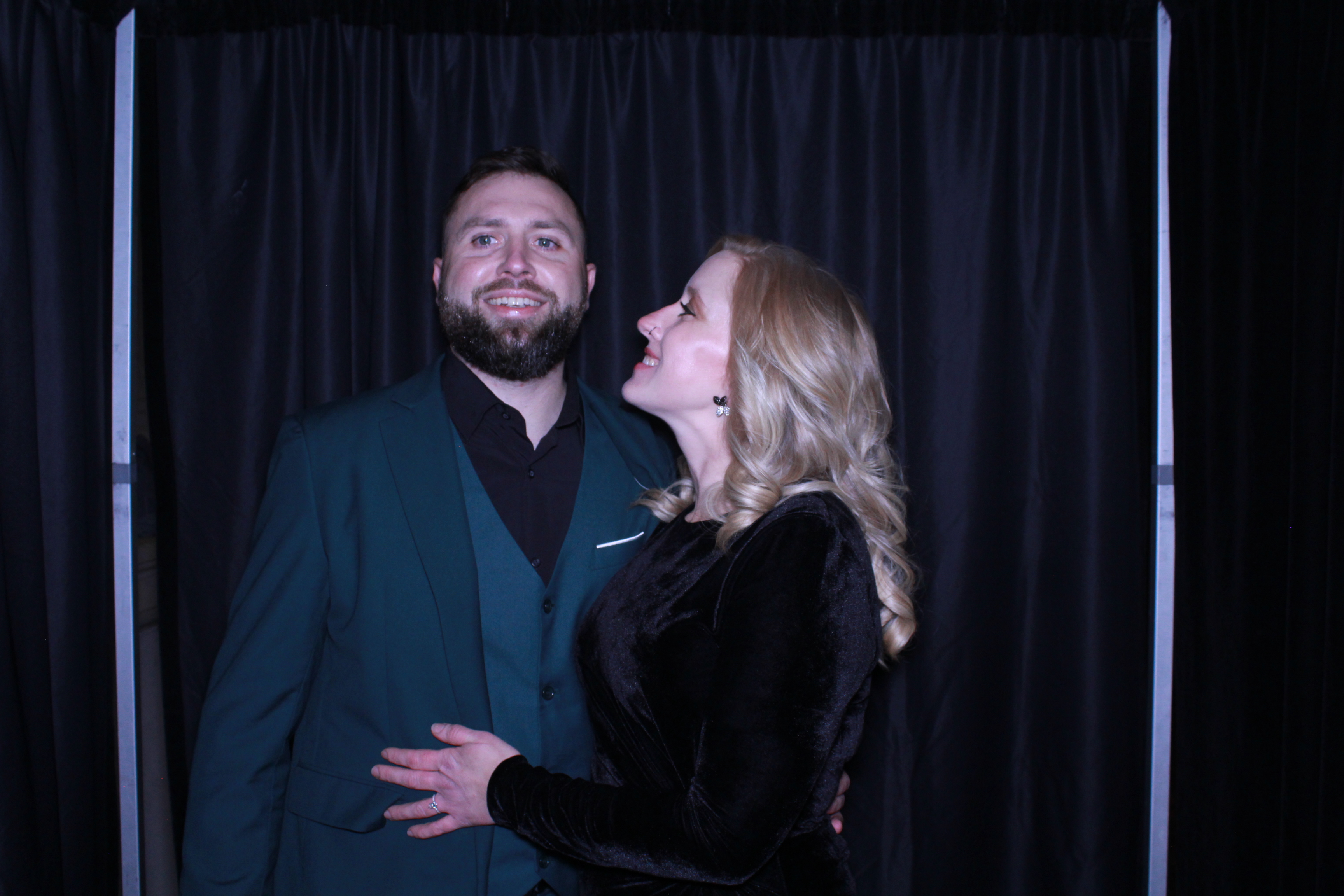 aeroseal holiday party | View more photos from the event at gallery.photoboothcincy.com/u/PhotoBoothCincy/aeroseal-holiday-party