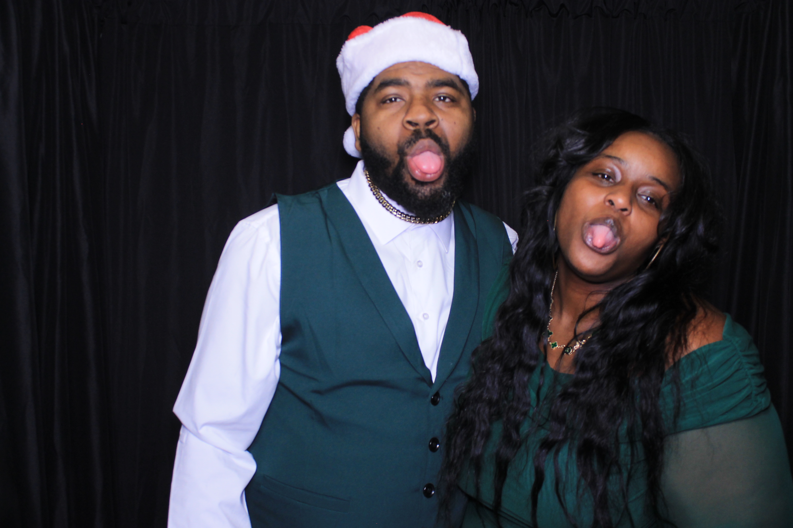 aeroseal holiday party | View more photos from the event at gallery.photoboothcincy.com/u/PhotoBoothCincy/aeroseal-holiday-party