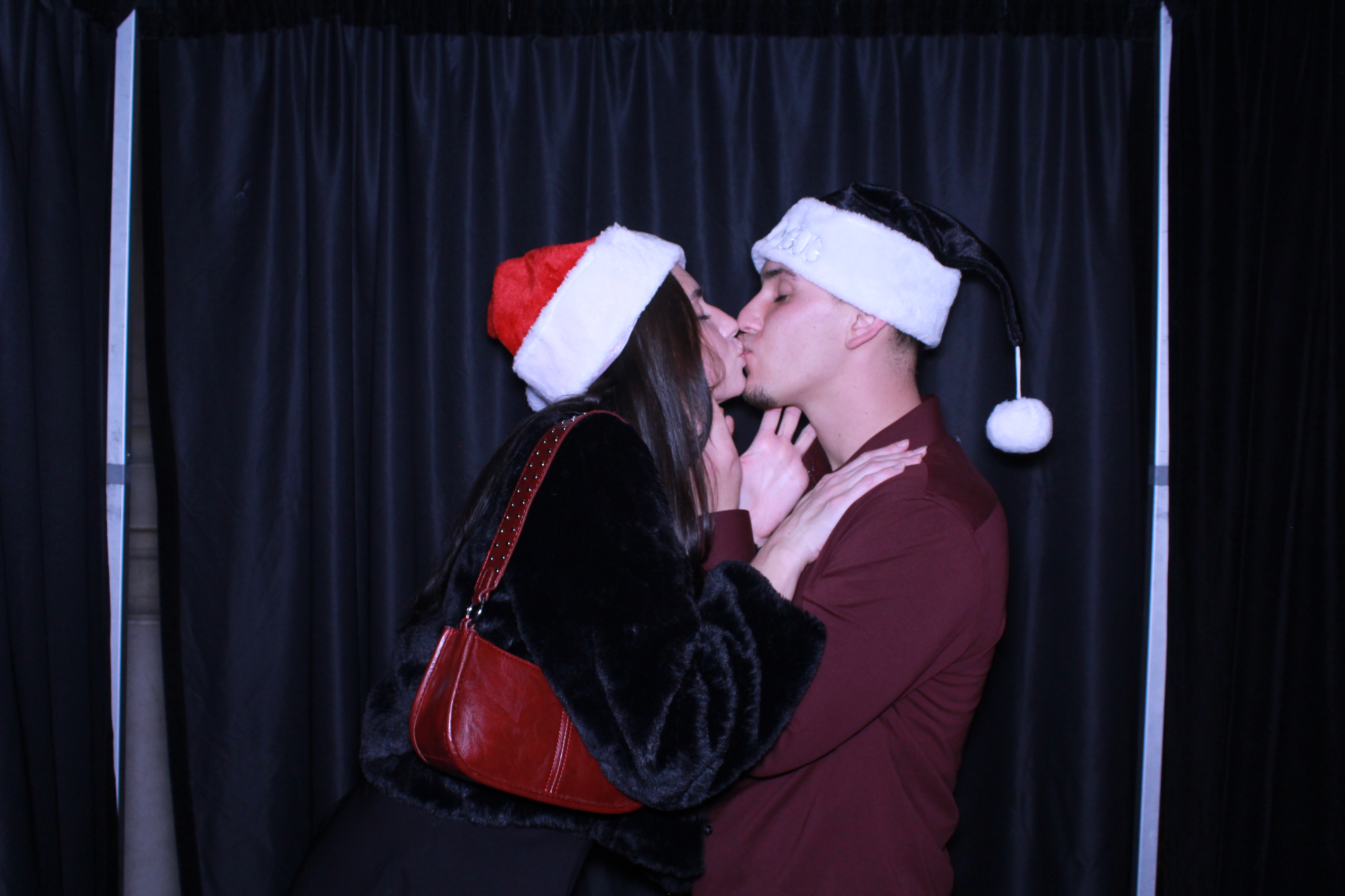 aeroseal holiday party | View more photos from the event at gallery.photoboothcincy.com/u/PhotoBoothCincy/aeroseal-holiday-party