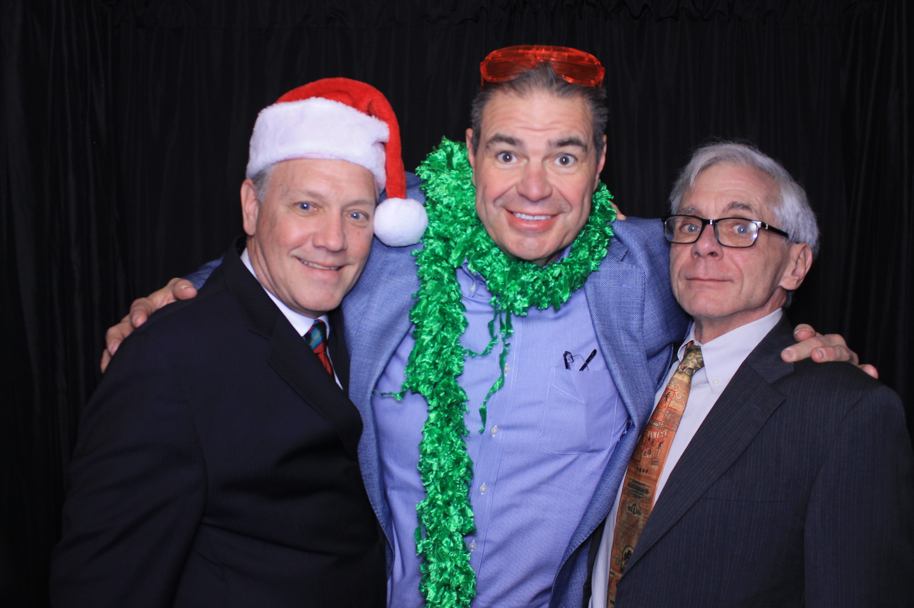 aeroseal holiday party | View more photos from the event at gallery.photoboothcincy.com/u/PhotoBoothCincy/aeroseal-holiday-party
