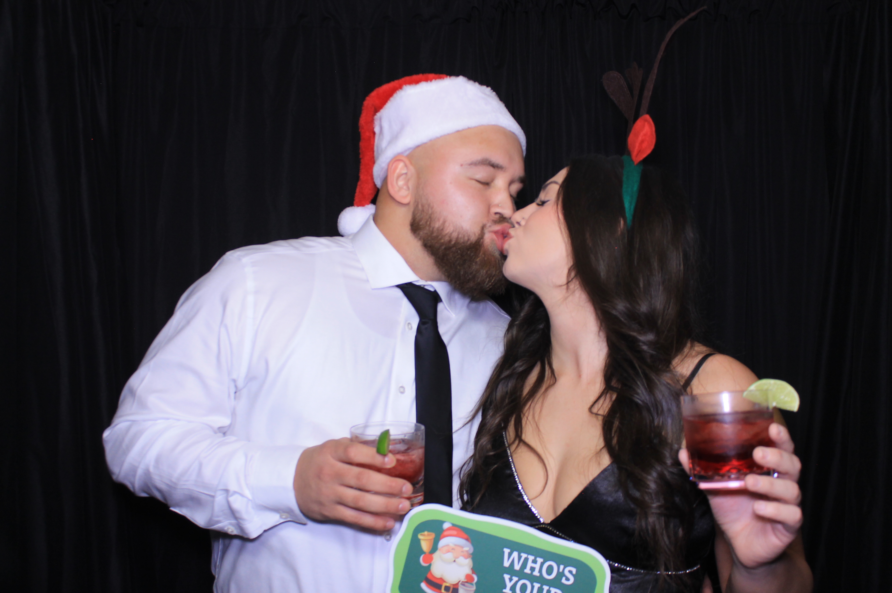 aeroseal holiday party | View more photos from the event at gallery.photoboothcincy.com/u/PhotoBoothCincy/aeroseal-holiday-party