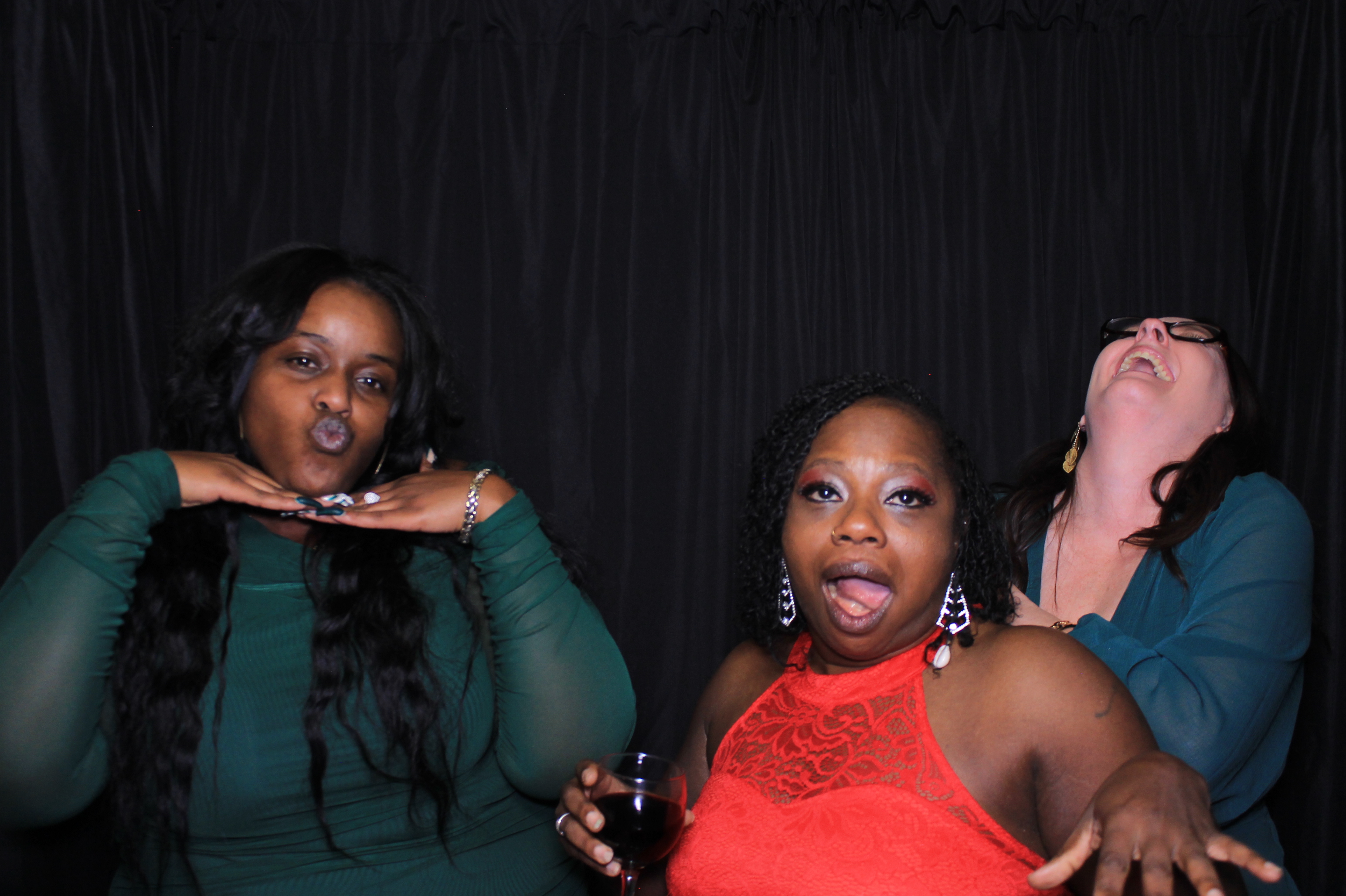 aeroseal holiday party | View more photos from the event at gallery.photoboothcincy.com/u/PhotoBoothCincy/aeroseal-holiday-party