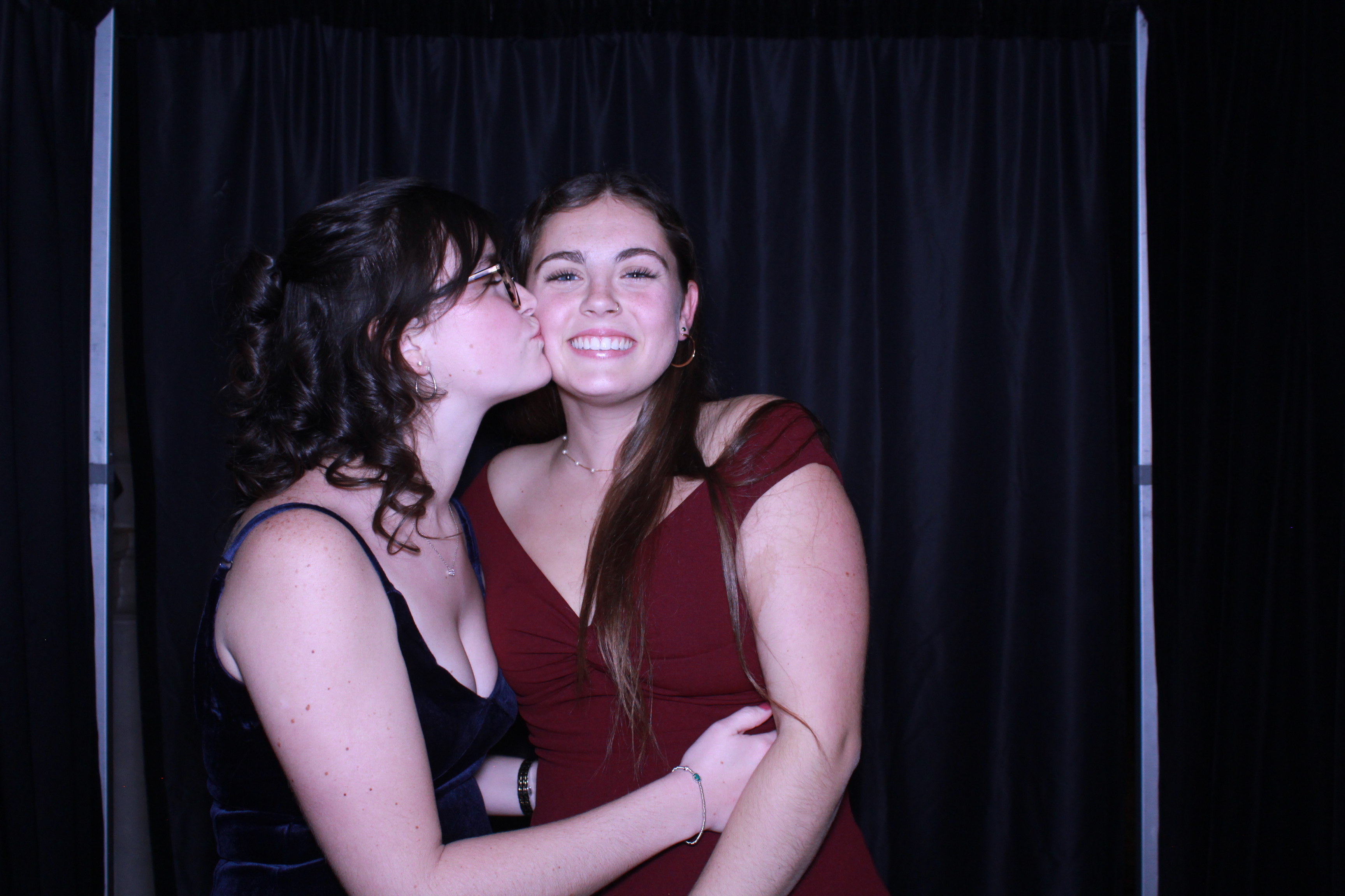 aeroseal holiday party | View more photos from the event at gallery.photoboothcincy.com/u/PhotoBoothCincy/aeroseal-holiday-party