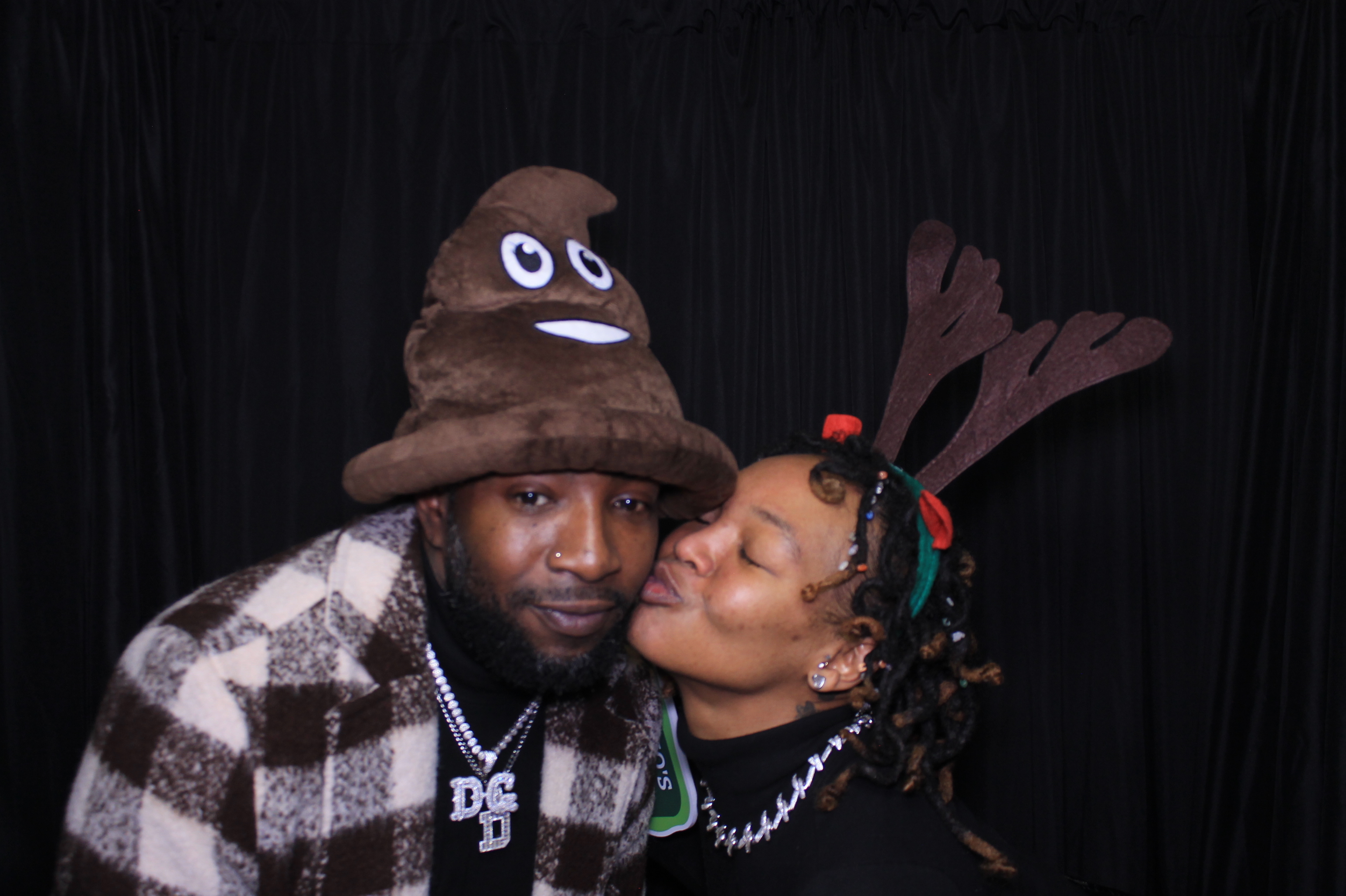 aeroseal holiday party | View more photos from the event at gallery.photoboothcincy.com/u/PhotoBoothCincy/aeroseal-holiday-party