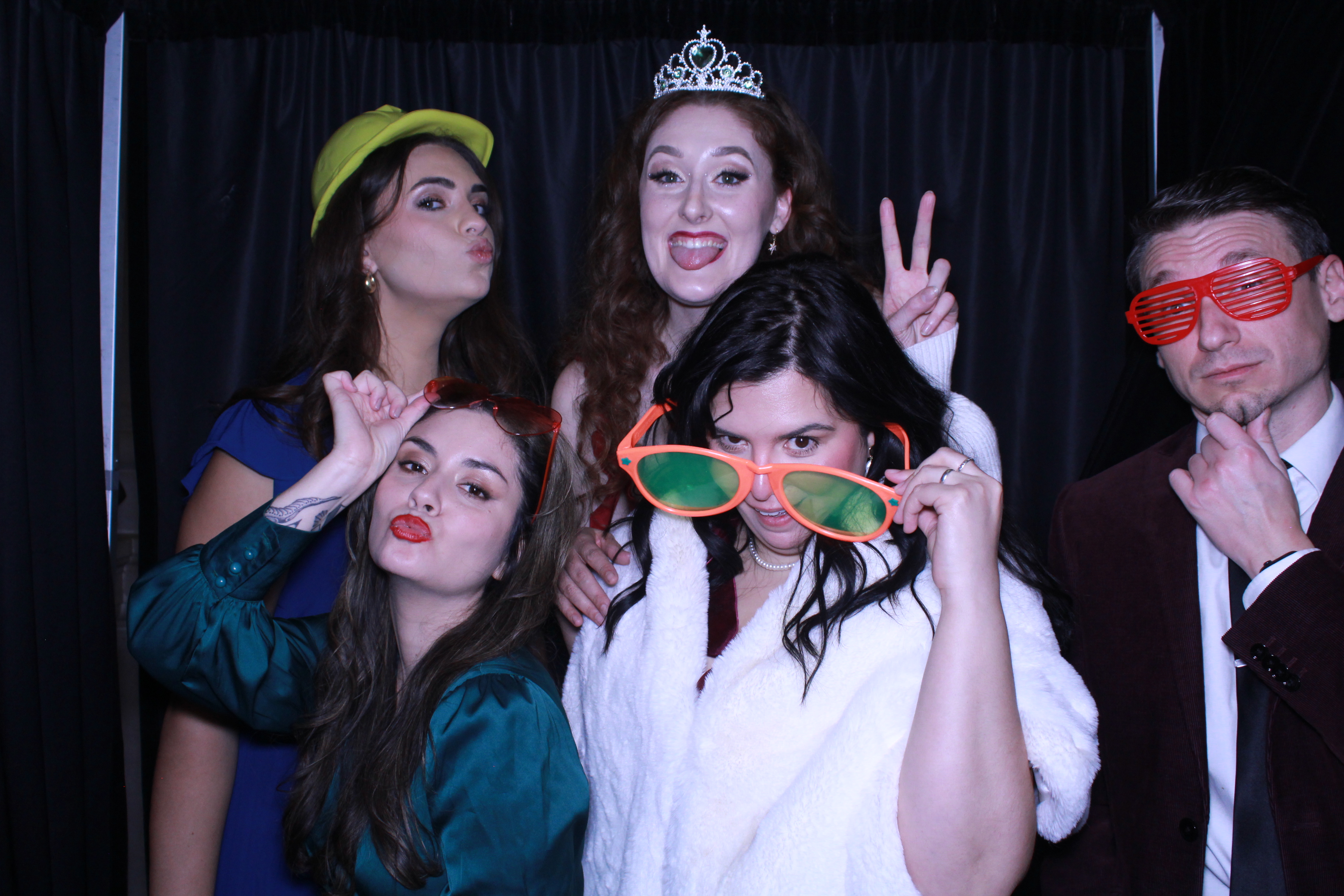 aeroseal holiday party | View more photos from the event at gallery.photoboothcincy.com/u/PhotoBoothCincy/aeroseal-holiday-party
