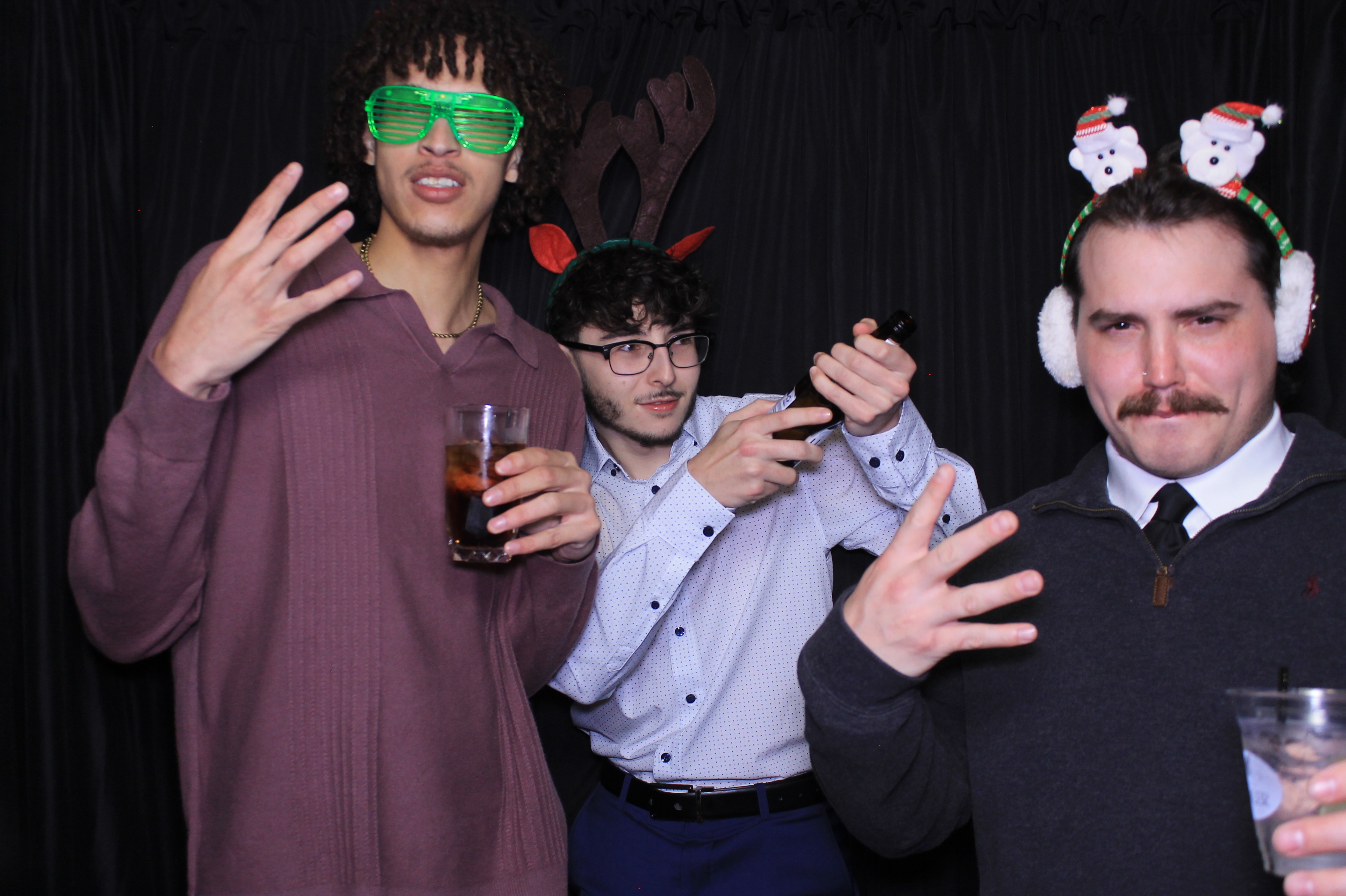 aeroseal holiday party | View more photos from the event at gallery.photoboothcincy.com/u/PhotoBoothCincy/aeroseal-holiday-party