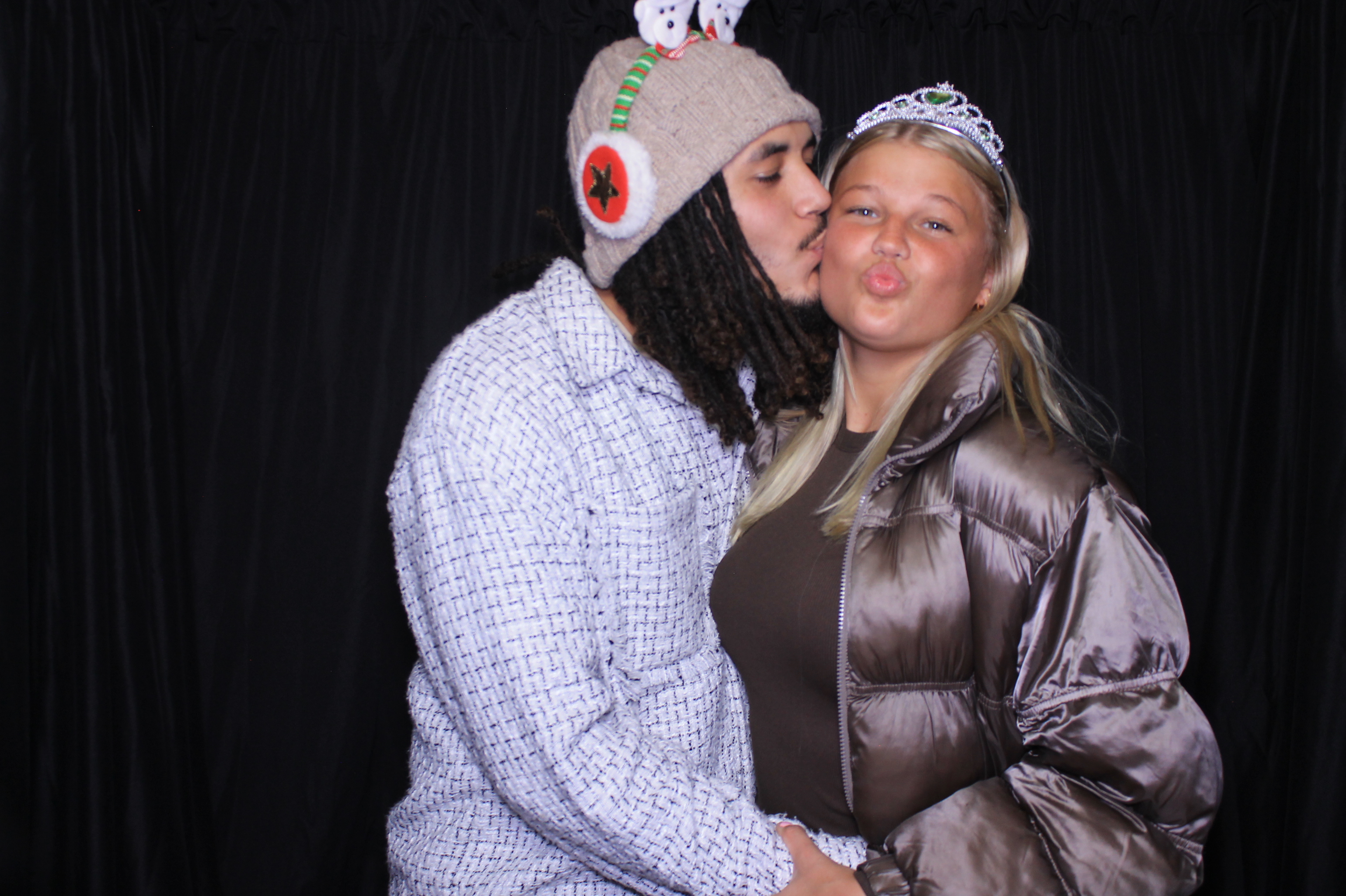 aeroseal holiday party | View more photos from the event at gallery.photoboothcincy.com/u/PhotoBoothCincy/aeroseal-holiday-party