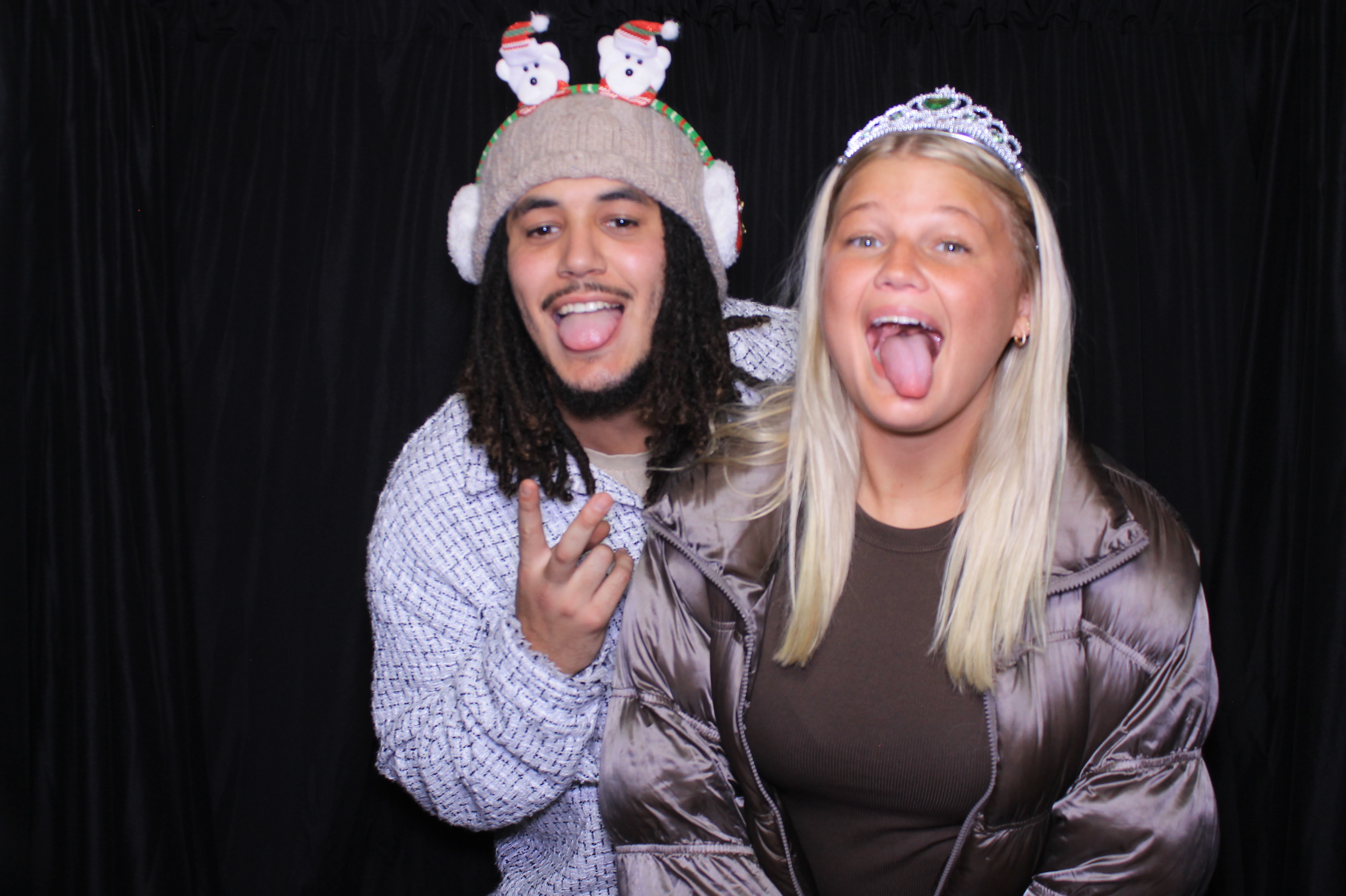 aeroseal holiday party | View more photos from the event at gallery.photoboothcincy.com/u/PhotoBoothCincy/aeroseal-holiday-party