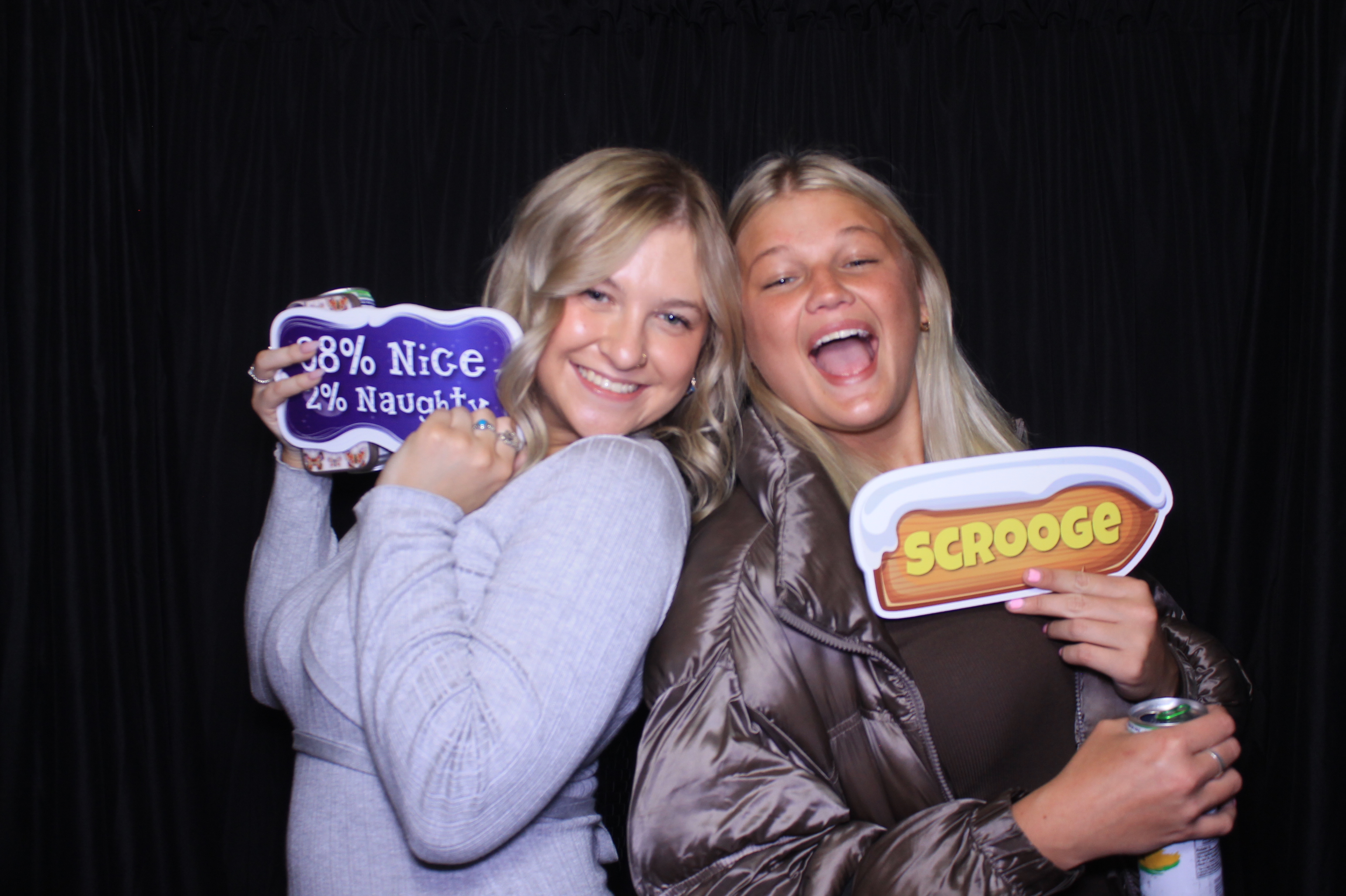 aeroseal holiday party | View more photos from the event at gallery.photoboothcincy.com/u/PhotoBoothCincy/aeroseal-holiday-party