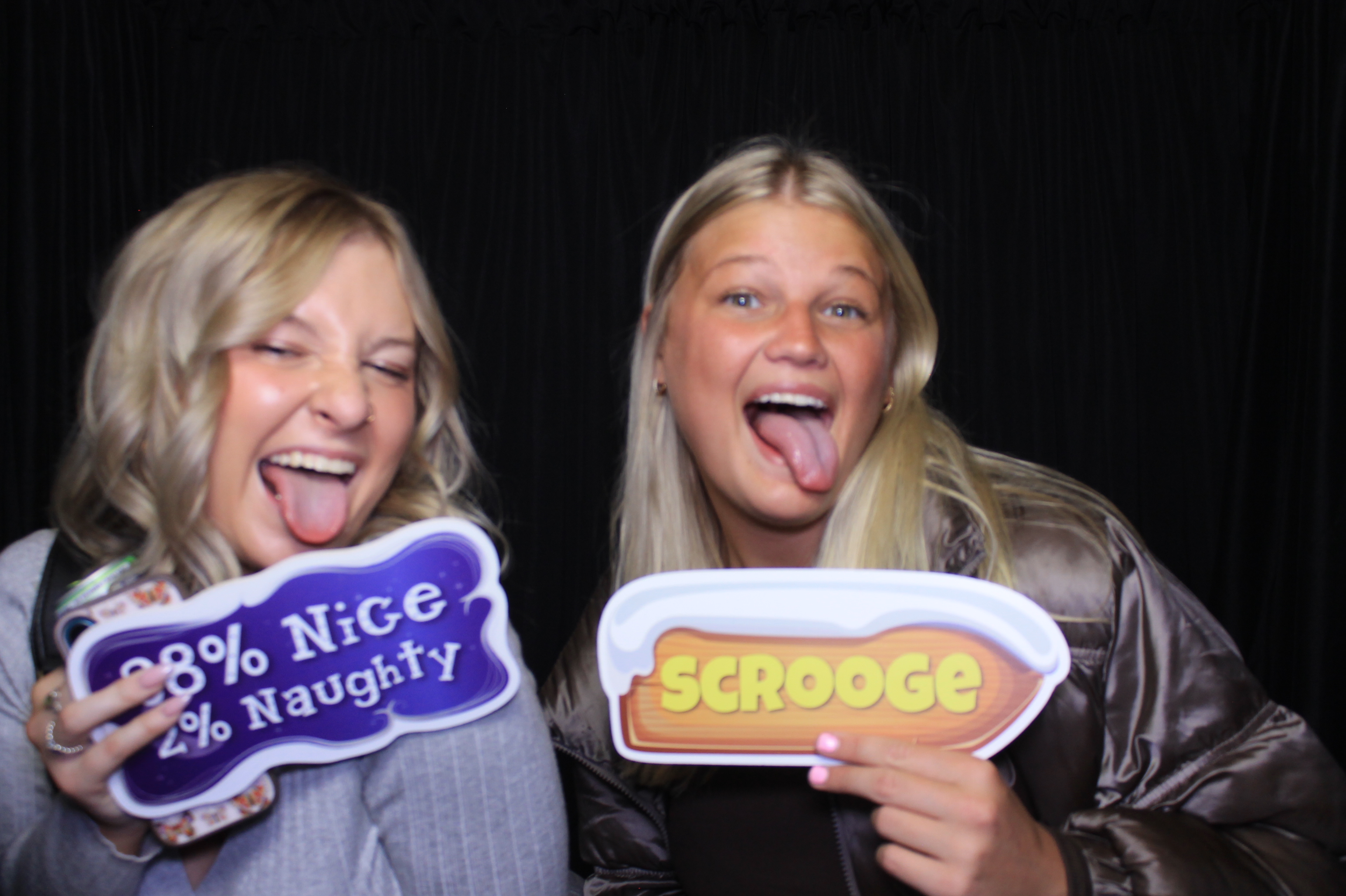 aeroseal holiday party | View more photos from the event at gallery.photoboothcincy.com/u/PhotoBoothCincy/aeroseal-holiday-party