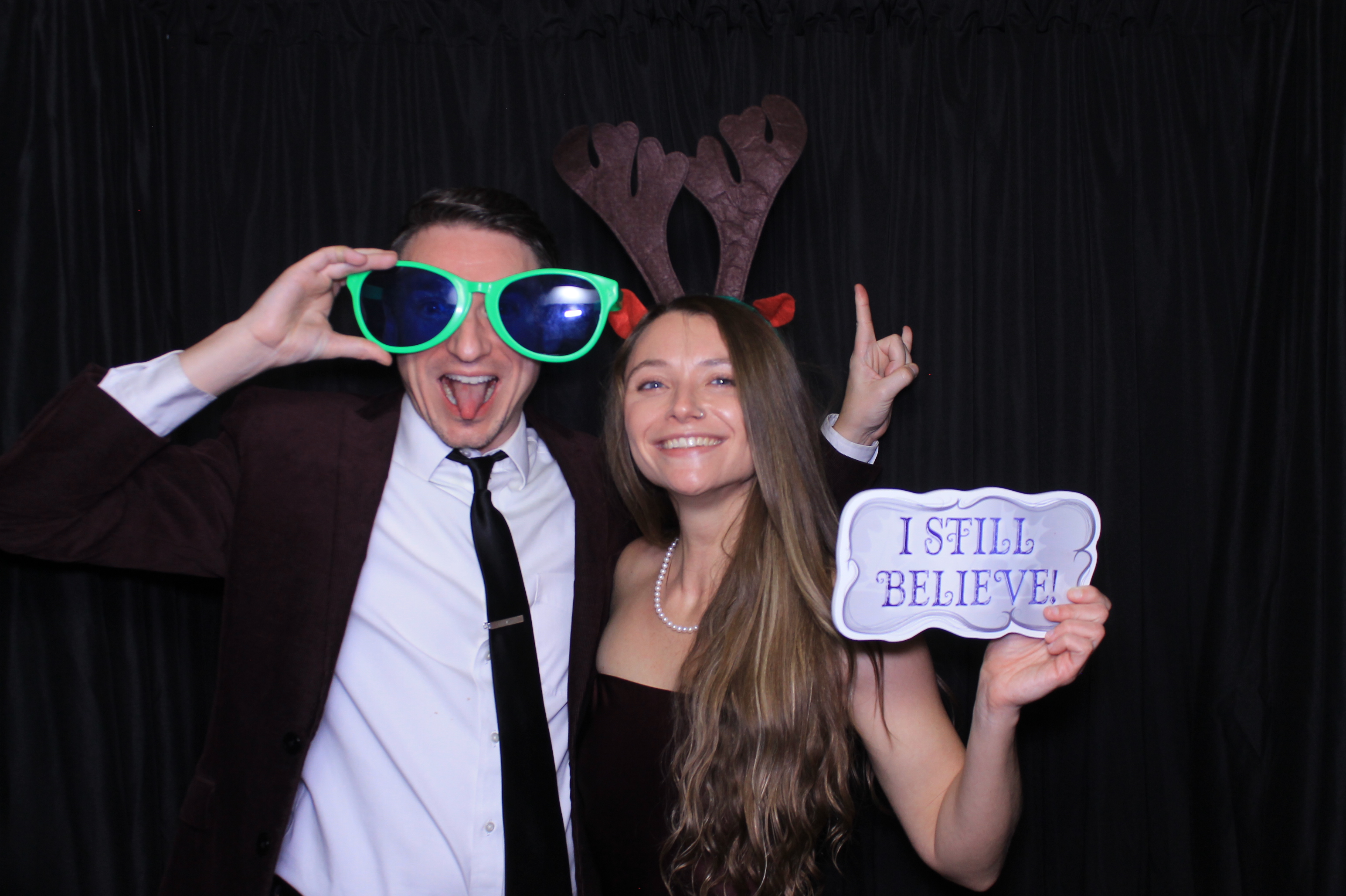 aeroseal holiday party | View more photos from the event at gallery.photoboothcincy.com/u/PhotoBoothCincy/aeroseal-holiday-party