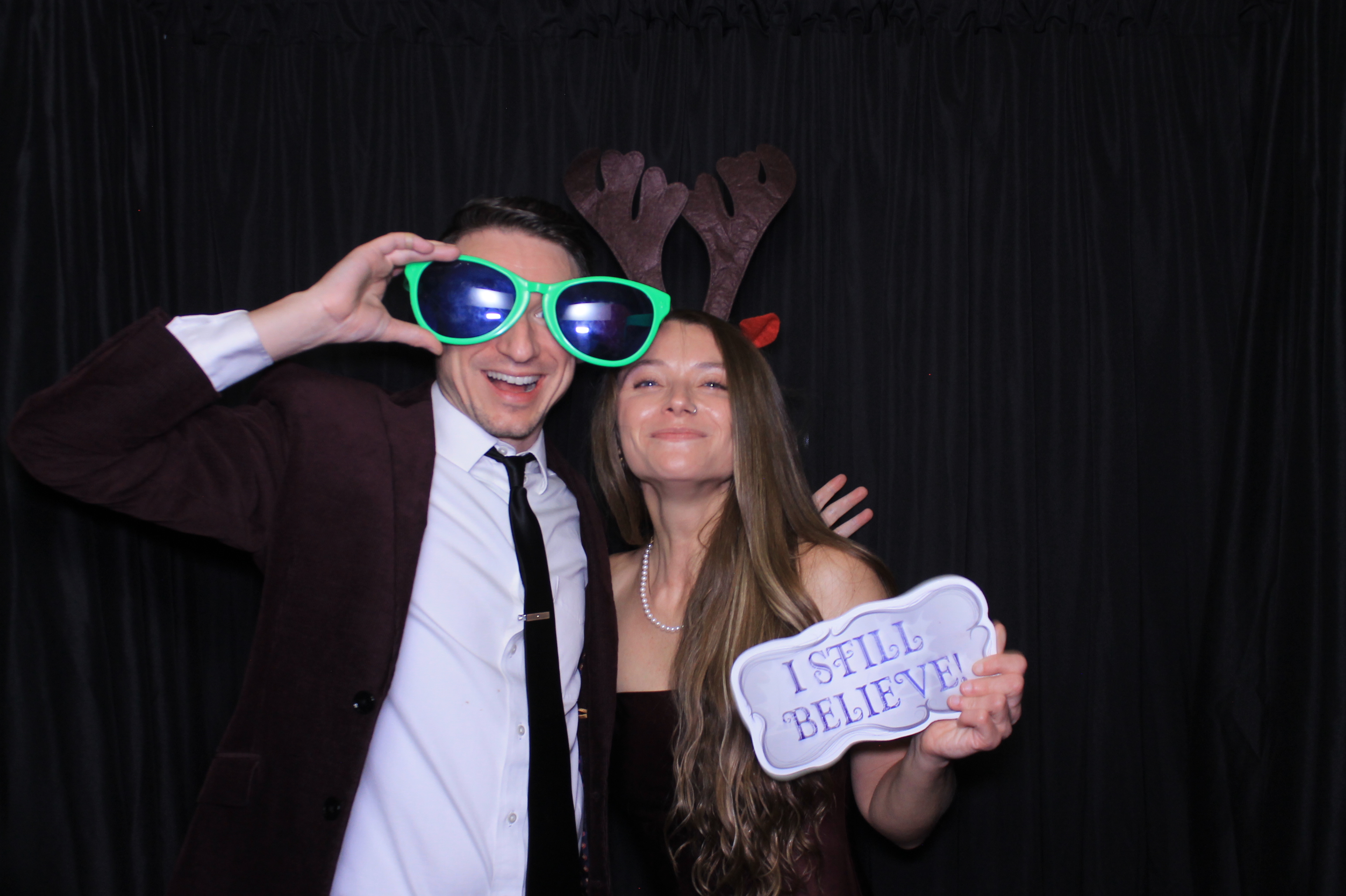 aeroseal holiday party | View more photos from the event at gallery.photoboothcincy.com/u/PhotoBoothCincy/aeroseal-holiday-party