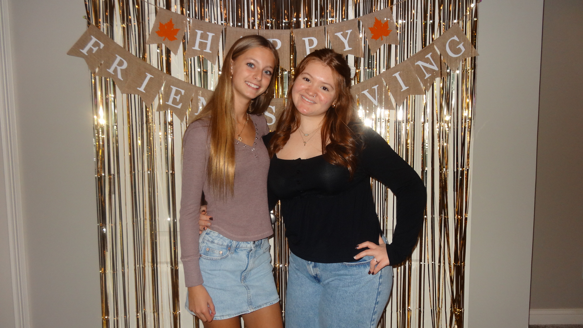 friendsgiving | View more photos from the event at gallery.photoboothcincy.com/u/PhotoBoothCincy/friendsgiving