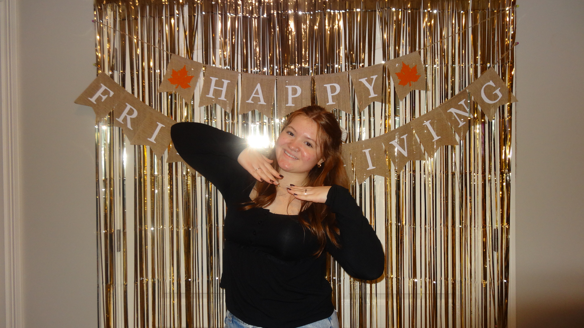 friendsgiving | View more photos from the event at gallery.photoboothcincy.com/u/PhotoBoothCincy/friendsgiving