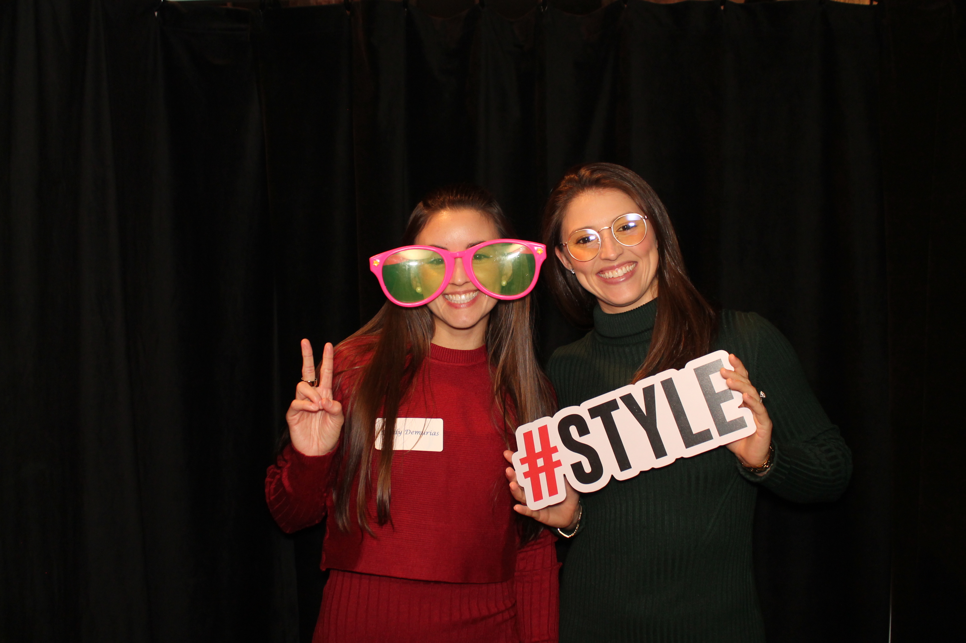 rudler holiday party | View more photos from the event at gallery.photoboothcincy.com/u/PhotoBoothCincy/rudler-holiday-party