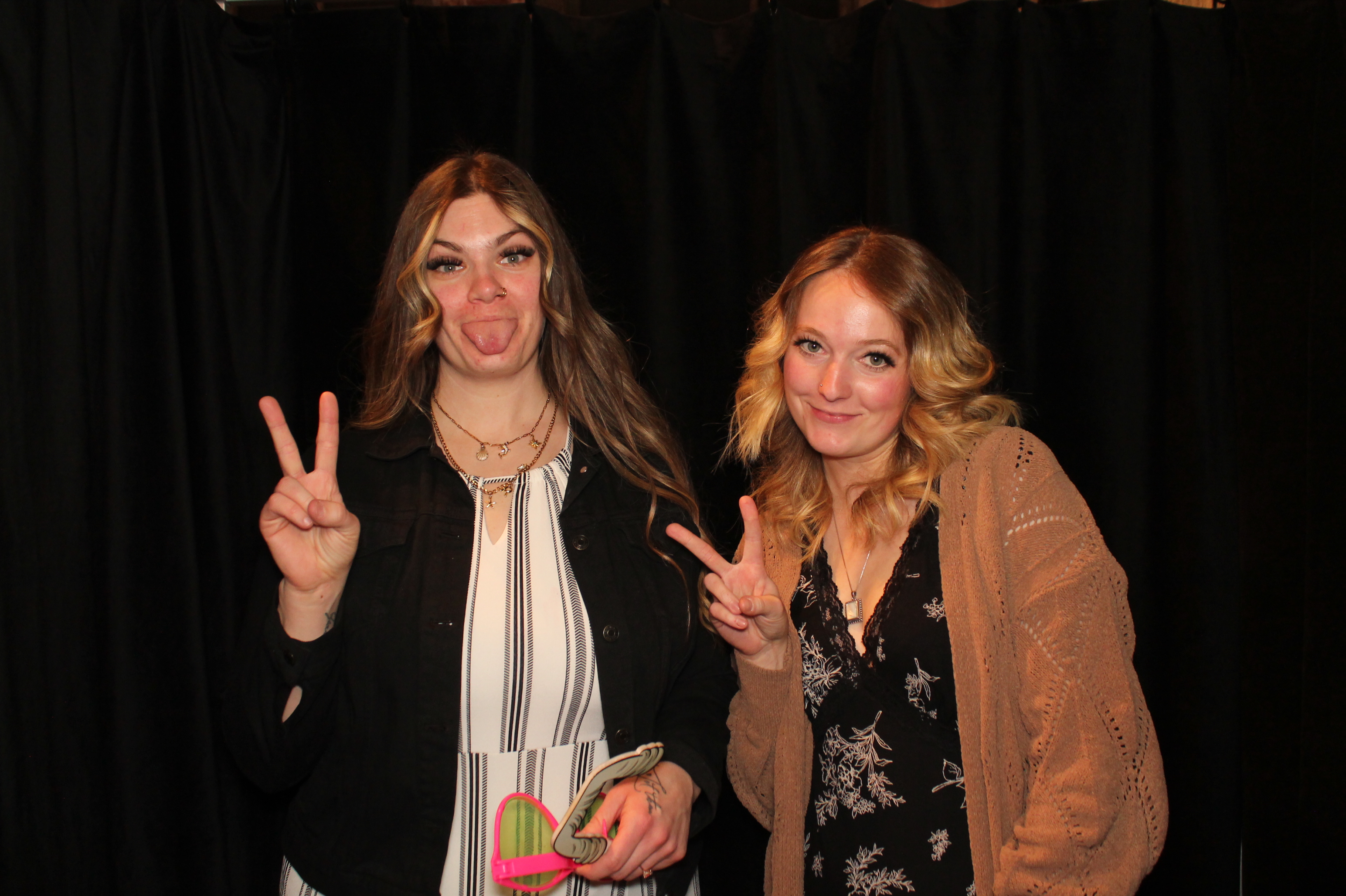 rudler holiday party | View more photos from the event at gallery.photoboothcincy.com/u/PhotoBoothCincy/rudler-holiday-party