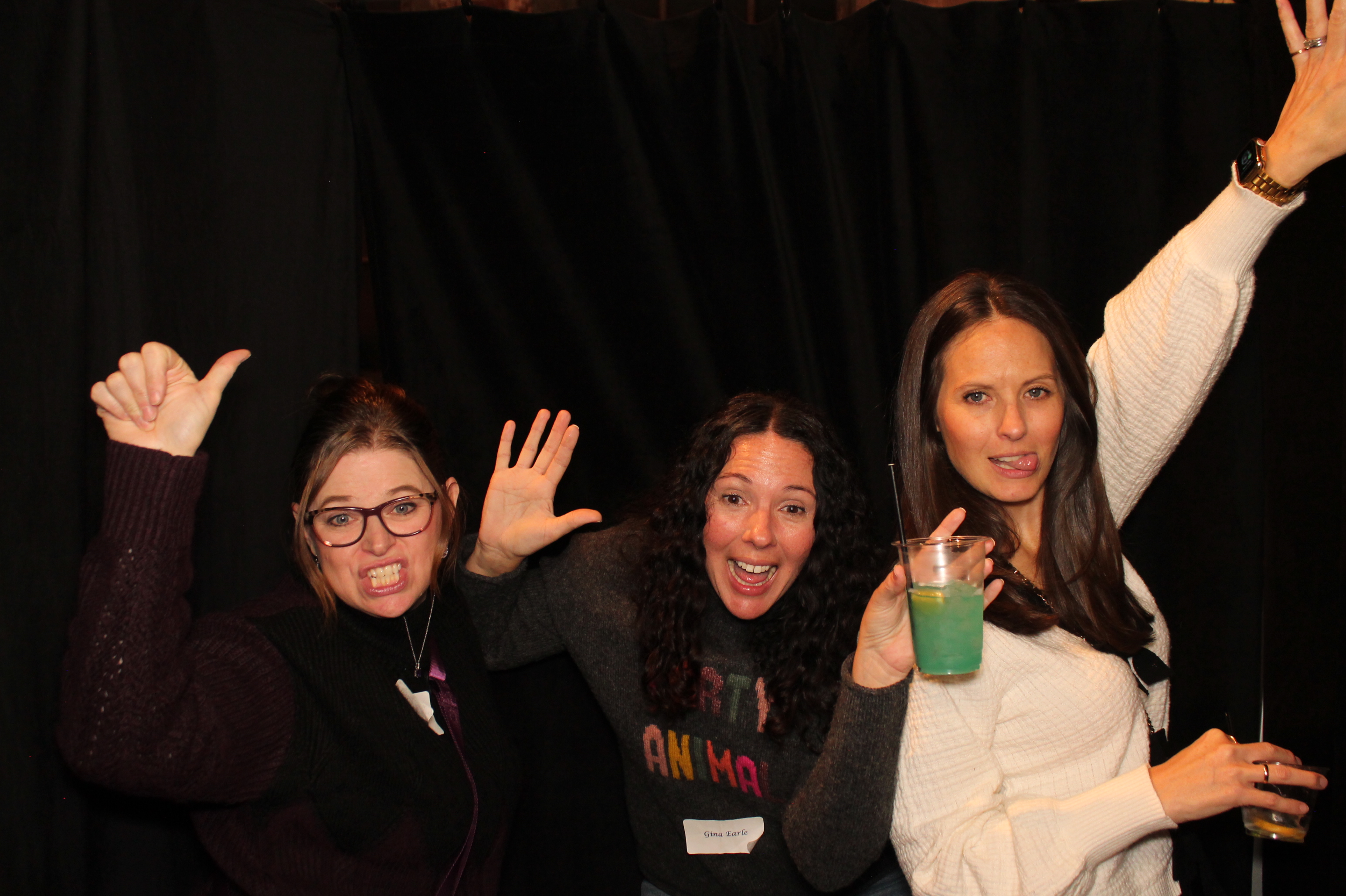 rudler holiday party | View more photos from the event at gallery.photoboothcincy.com/u/PhotoBoothCincy/rudler-holiday-party