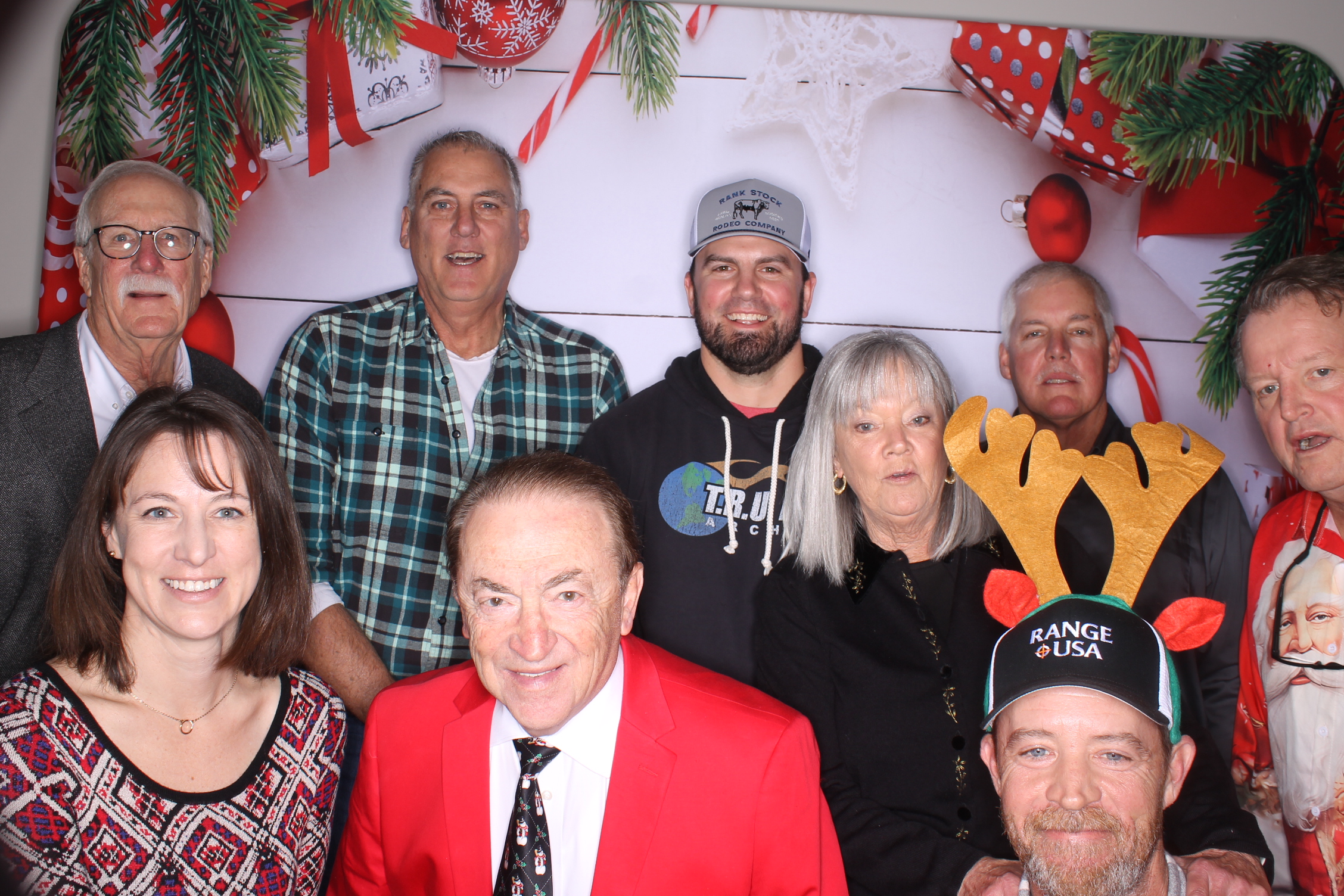 schueler group Christmas lunch | View more photos from the event at gallery.photoboothcincy.com/u/PhotoBoothCincy/schueler-group-Christmas-lunch